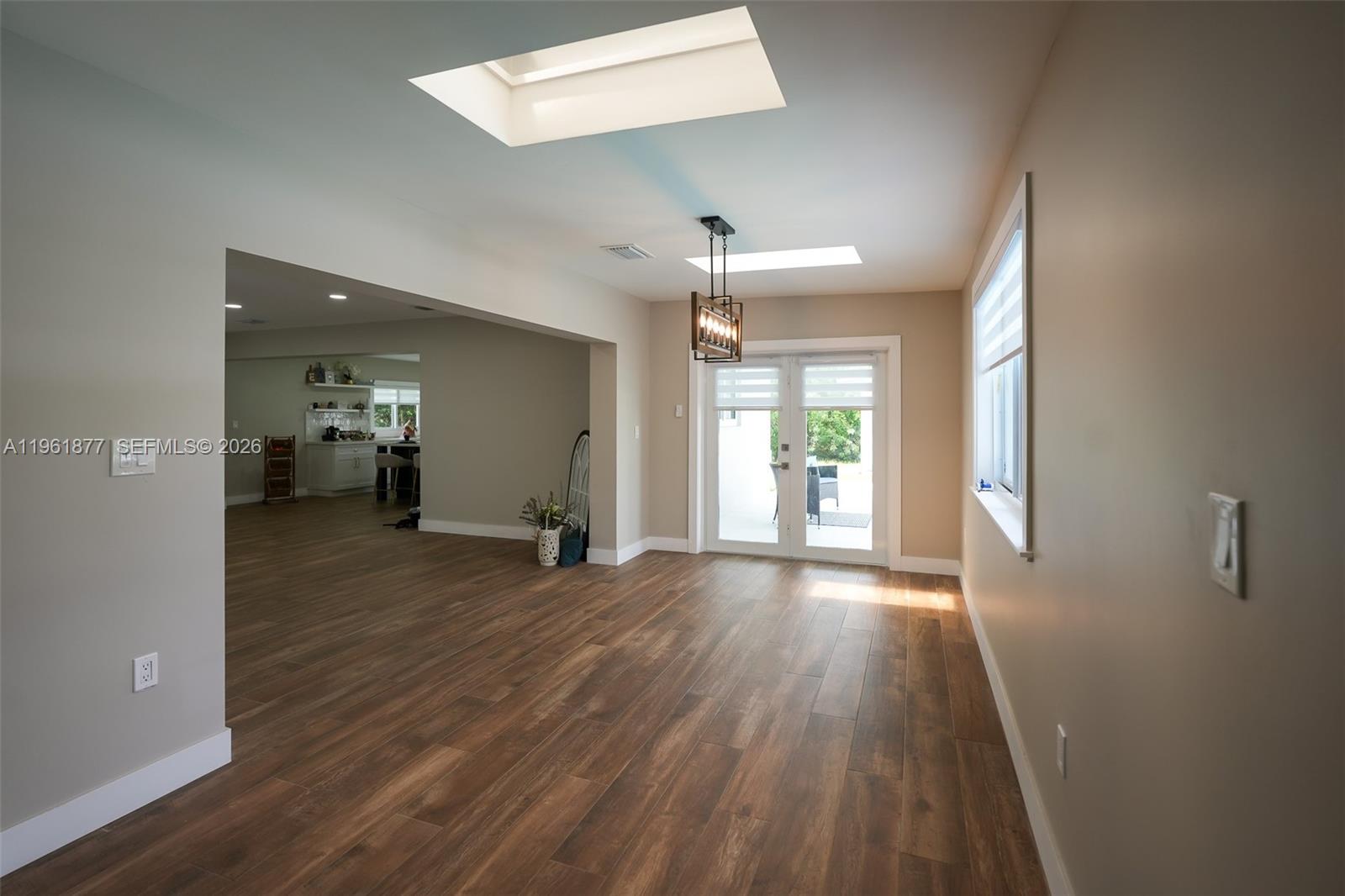 19450 SW 125th Ave Miami, FL 33177