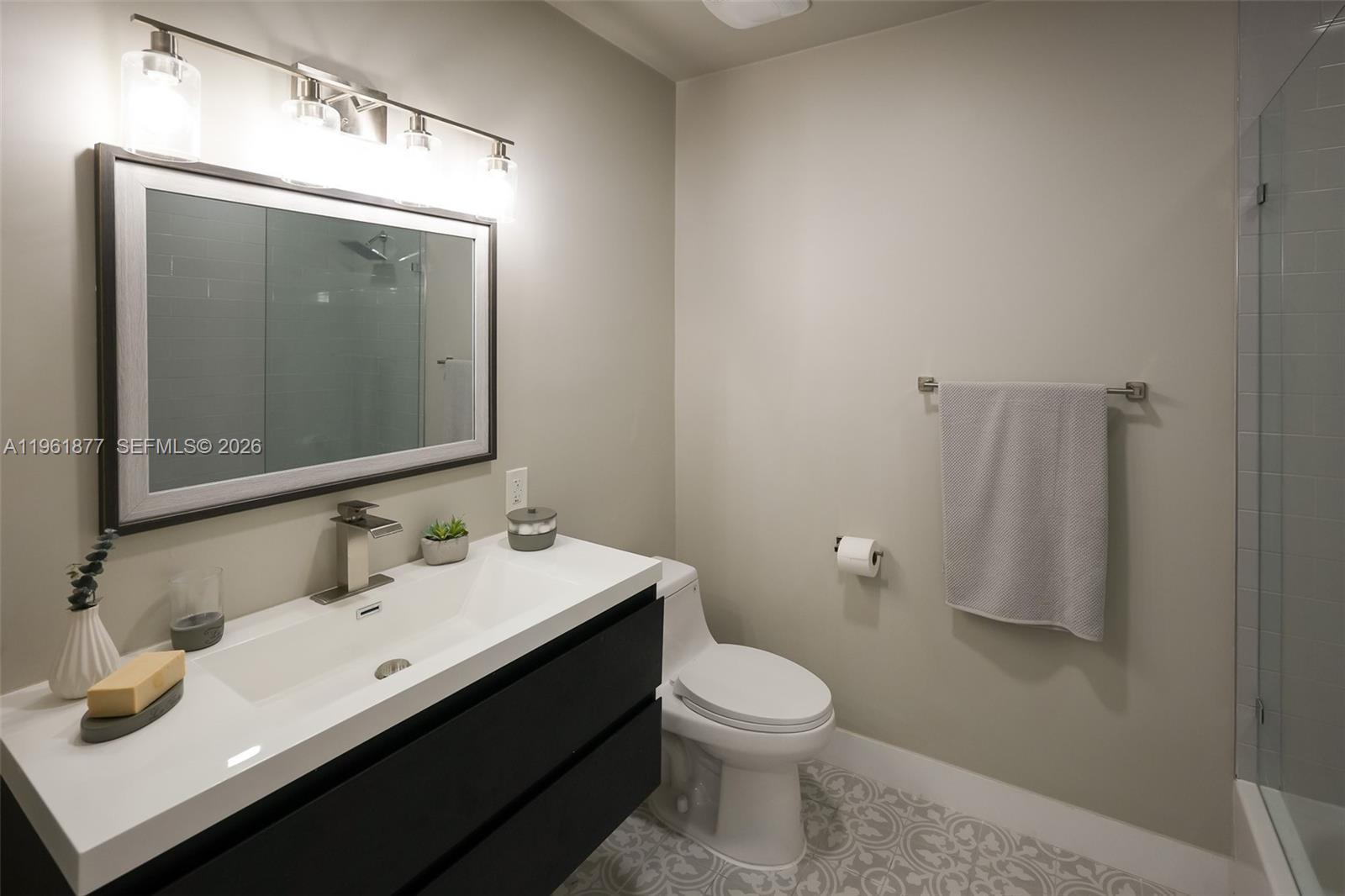 19450 SW 125th Ave Miami, FL 33177