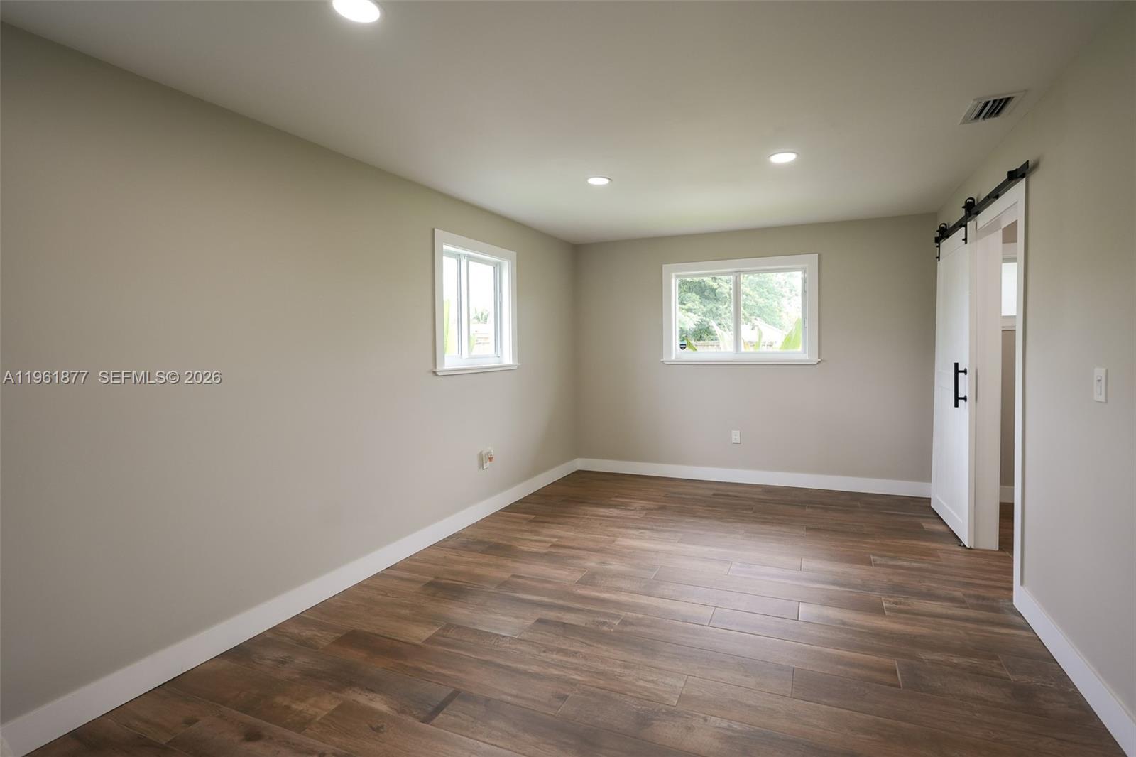 19450 SW 125th Ave Miami, FL 33177