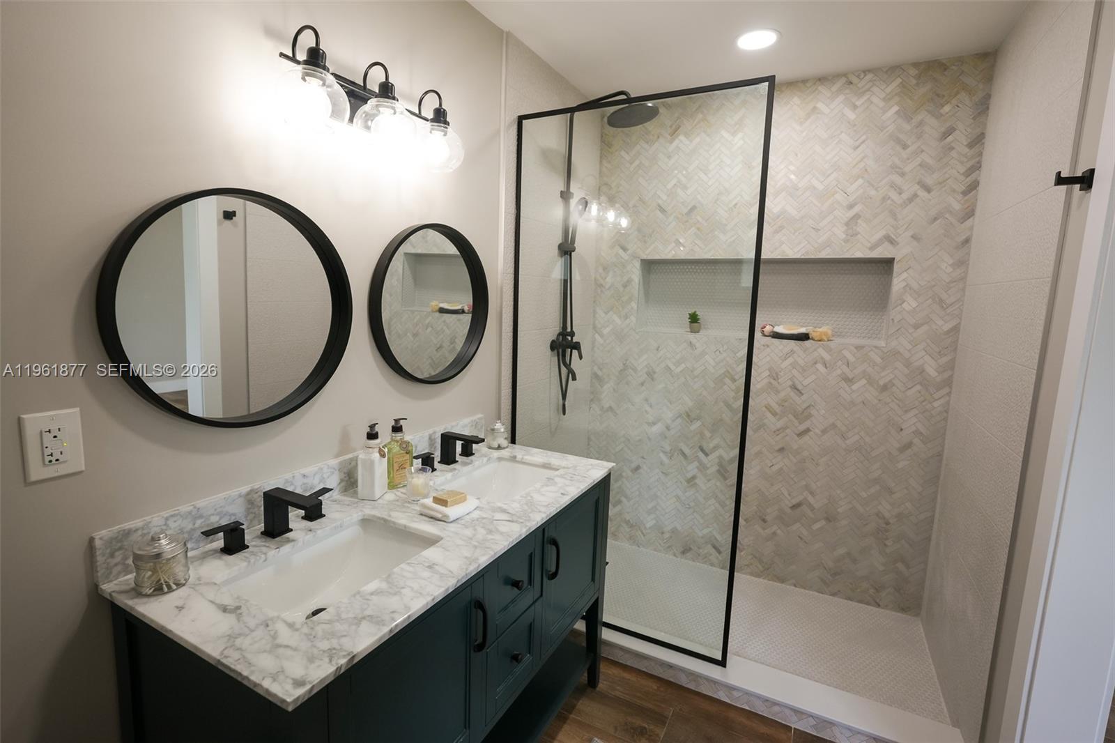 19450 SW 125th Ave Miami, FL 33177