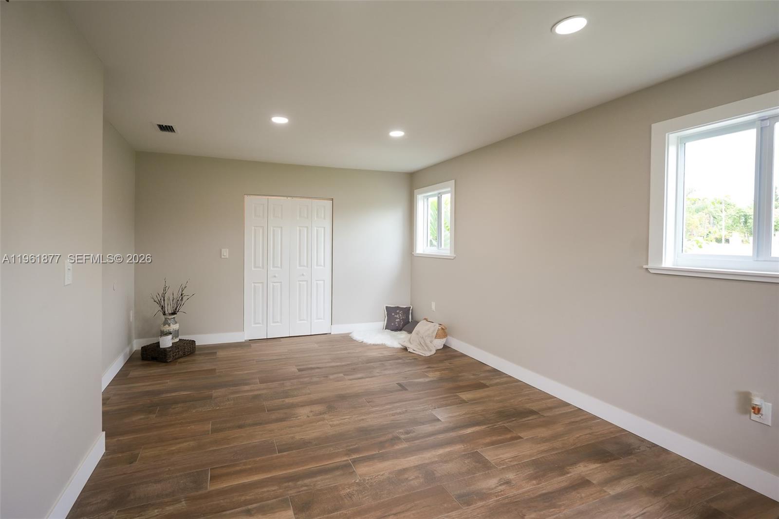 19450 SW 125th Ave Miami, FL 33177