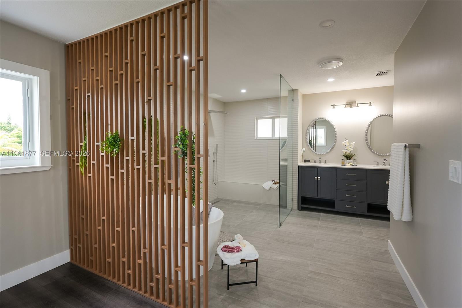 19450 SW 125th Ave Miami, FL 33177