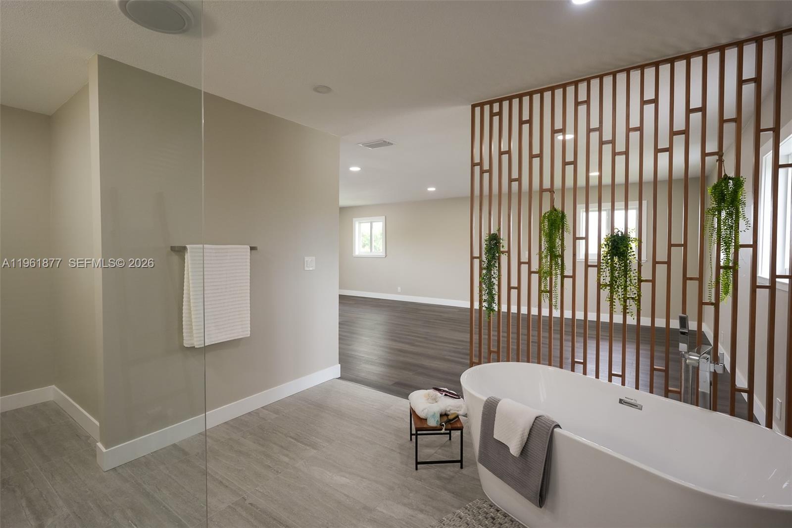 19450 SW 125th Ave Miami, FL 33177