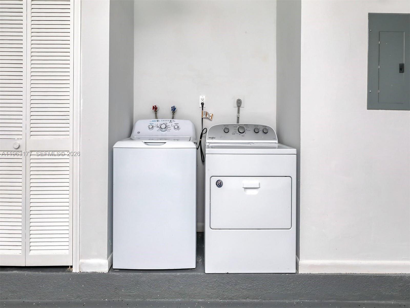 1901 Coquina Way Coral Springs, FL 33071