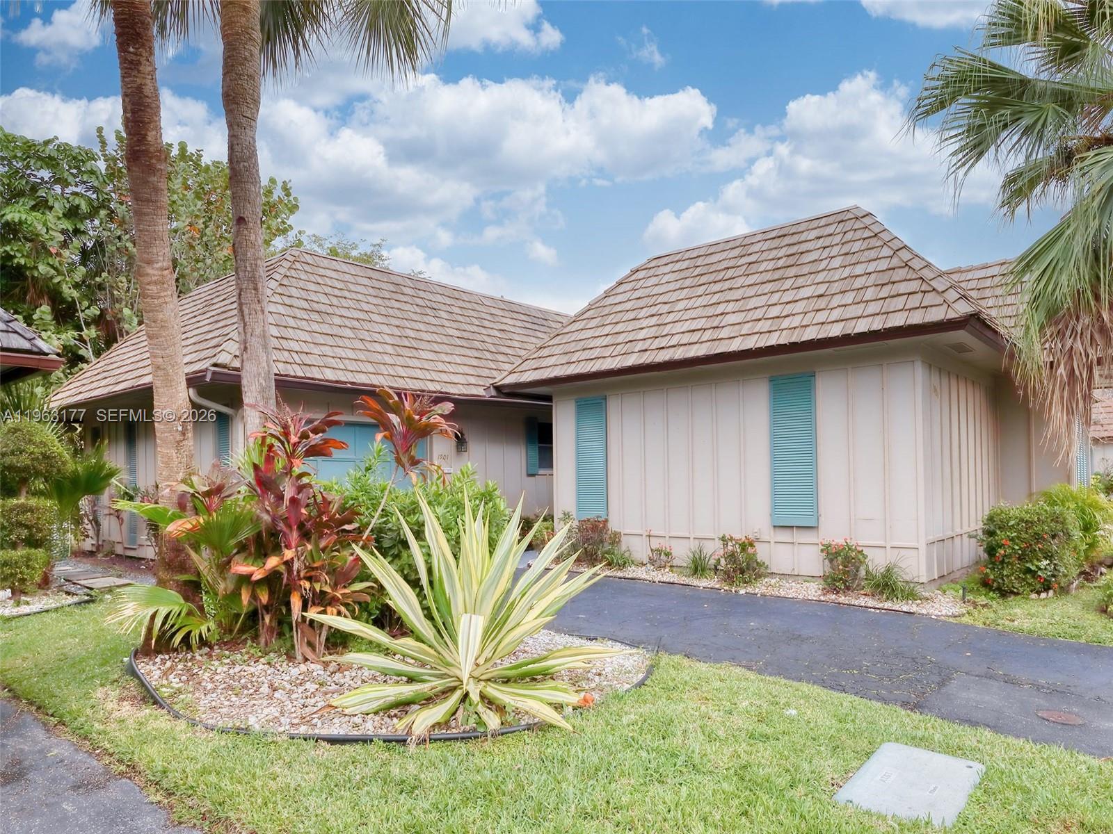 1901 Coquina Way Coral Springs, FL 33071