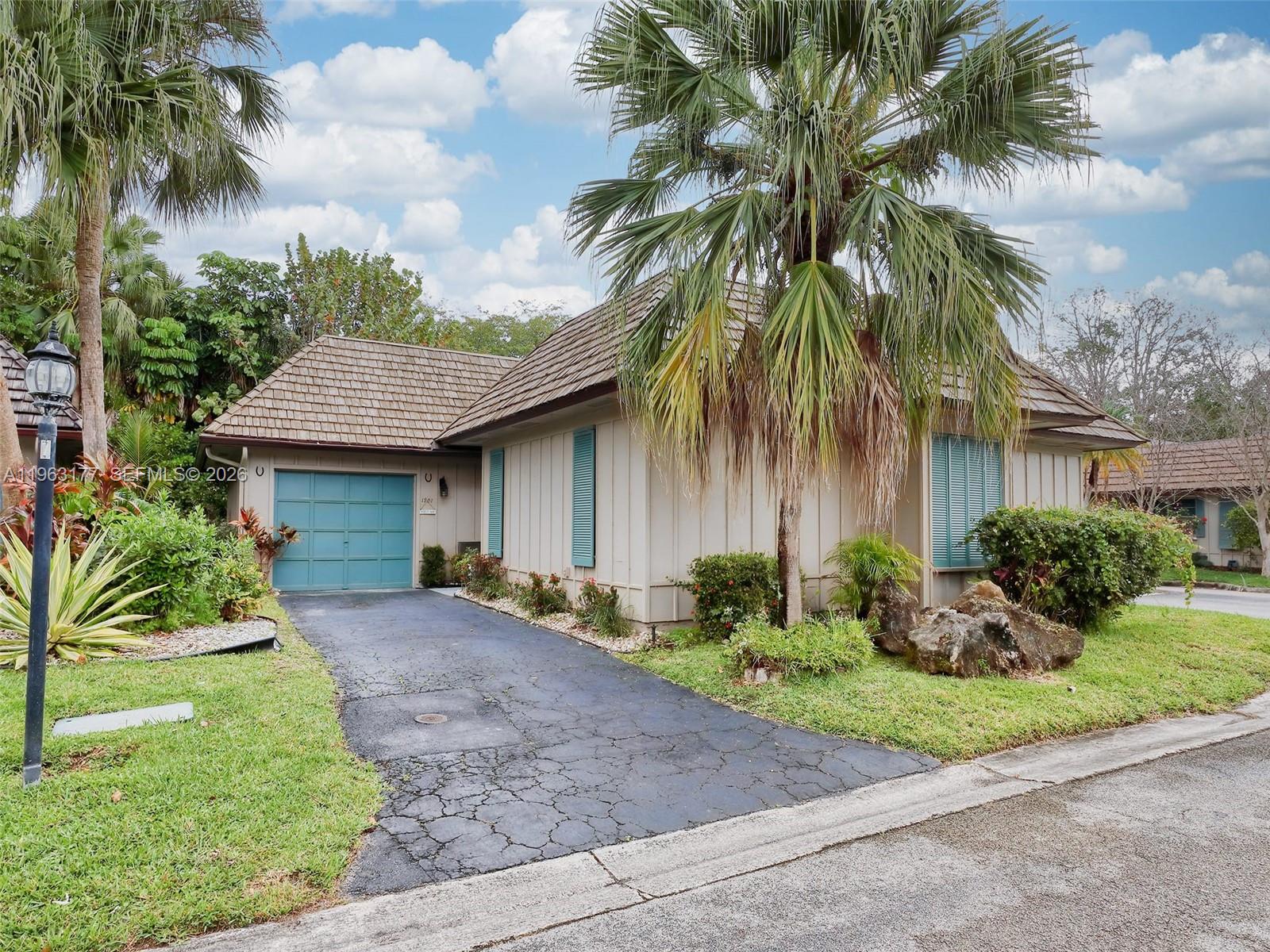 1901 Coquina Way Coral Springs, FL 33071