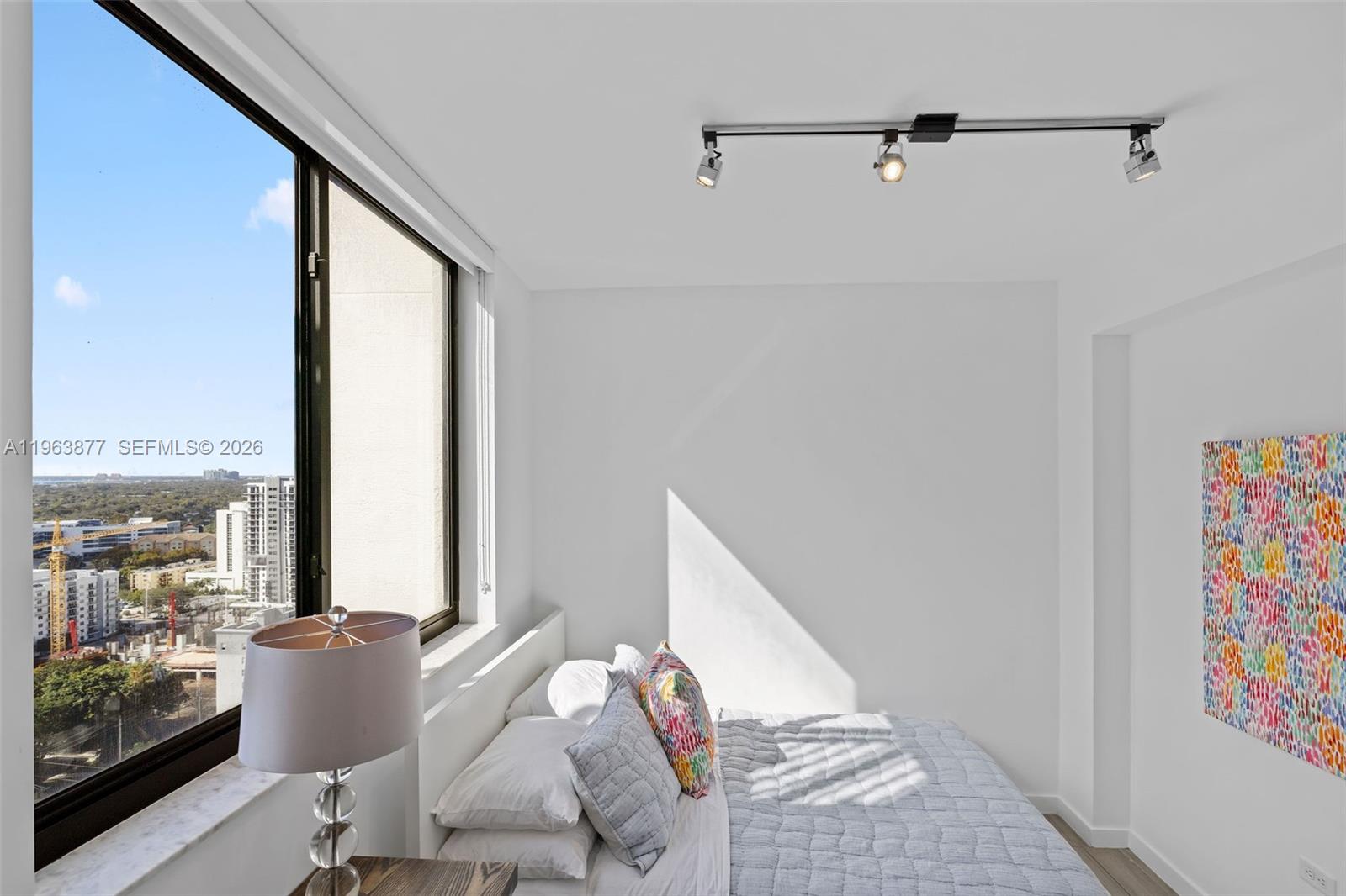 image Nine at Mary Brickell Village12