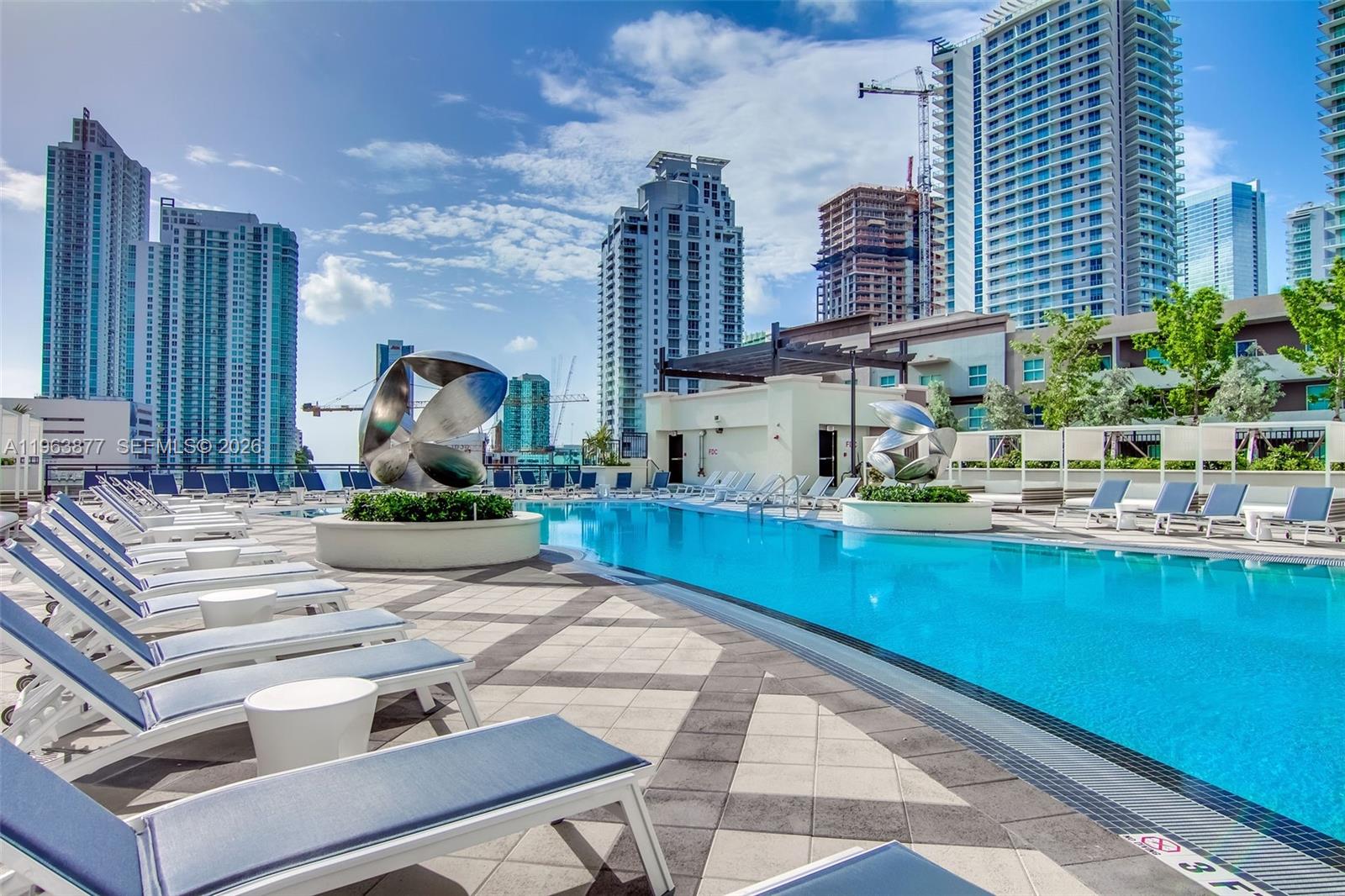image Nine at Mary Brickell Village17
