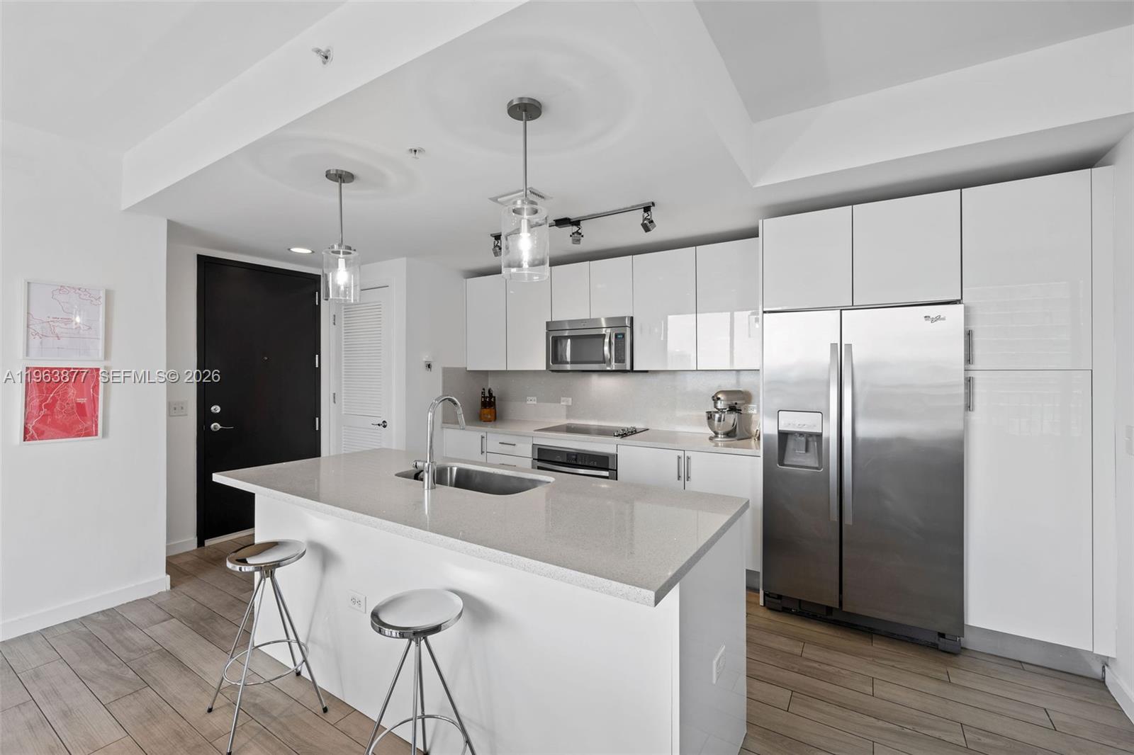 image Nine at Mary Brickell Village1