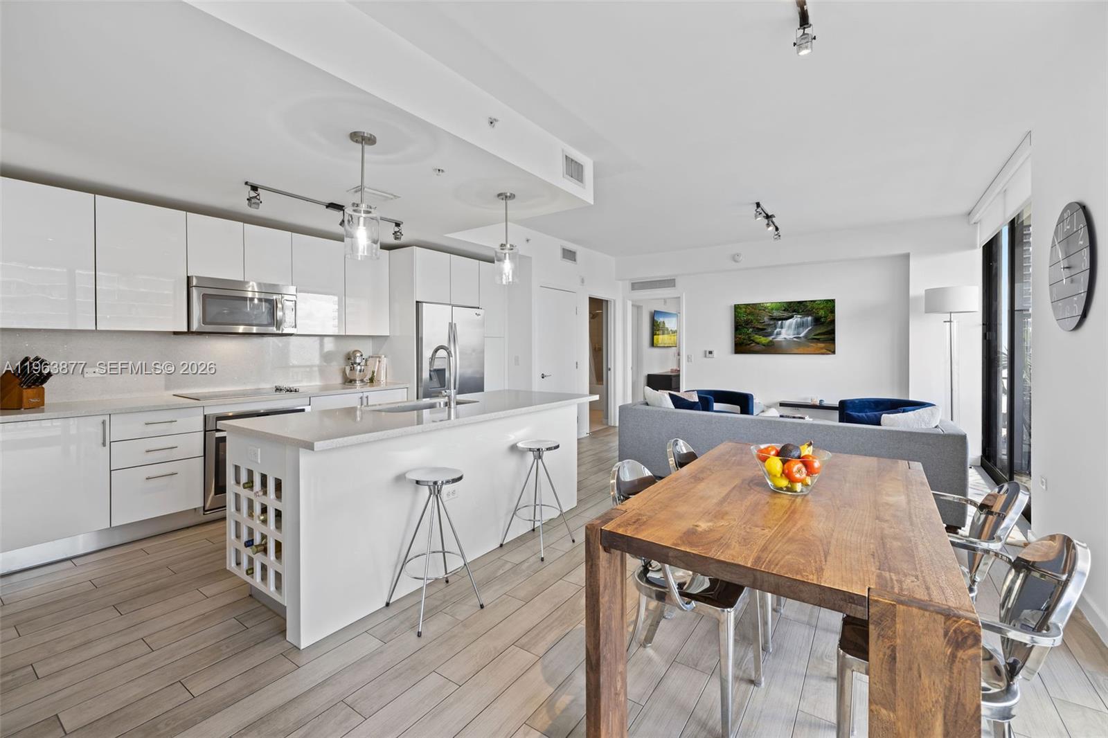 image Nine at Mary Brickell Village2