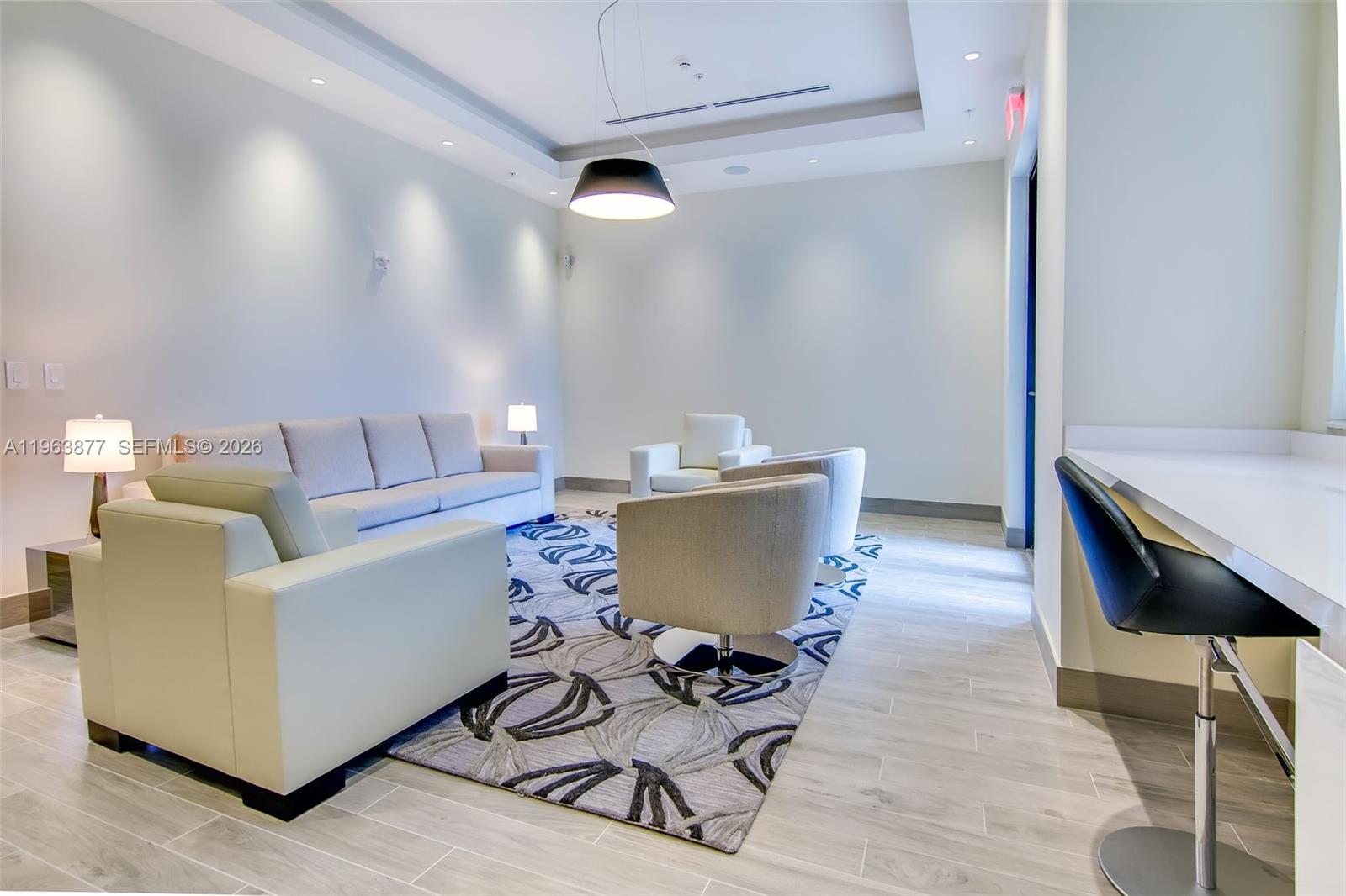 image Nine at Mary Brickell Village33