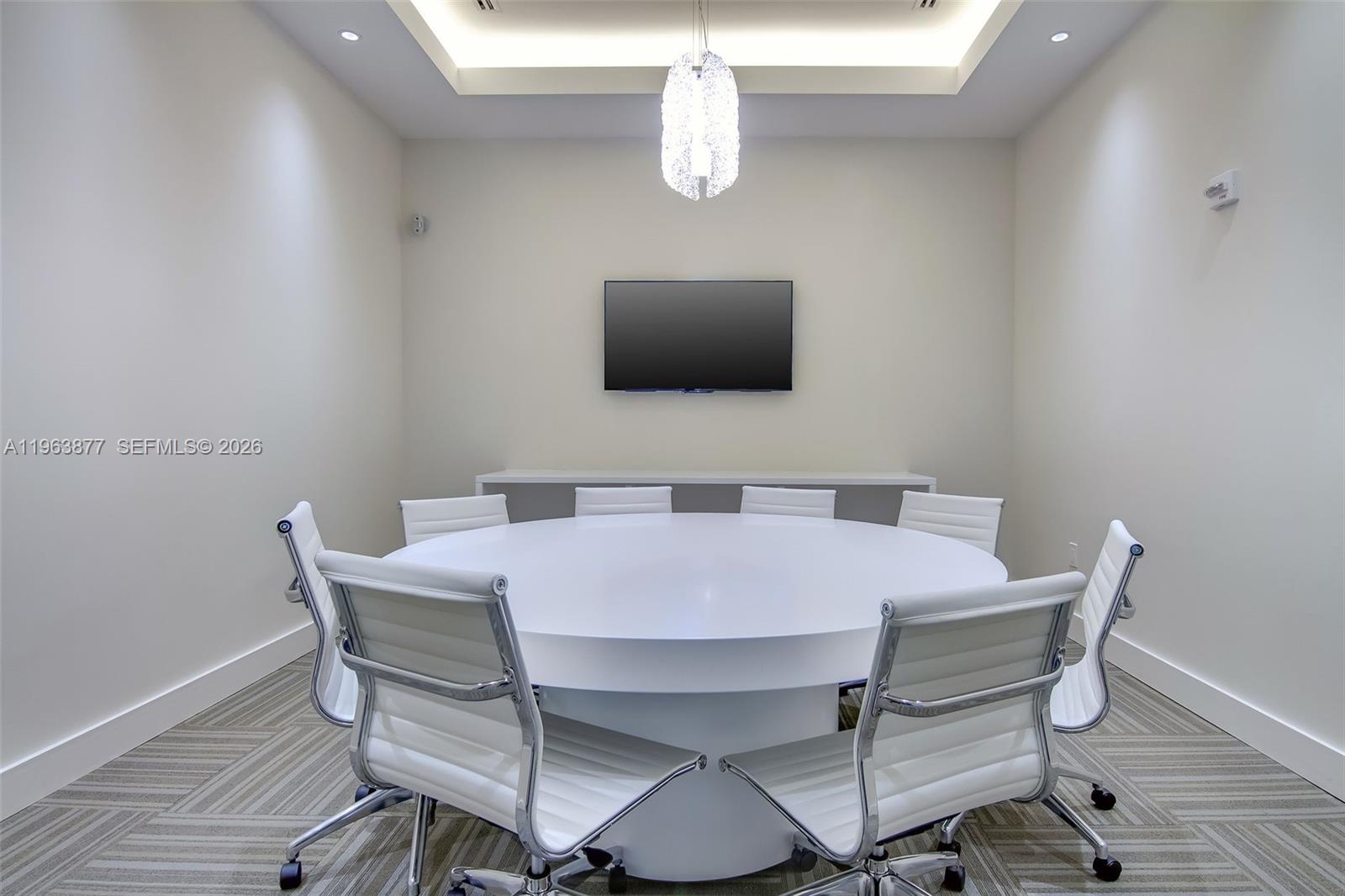 image Nine at Mary Brickell Village34