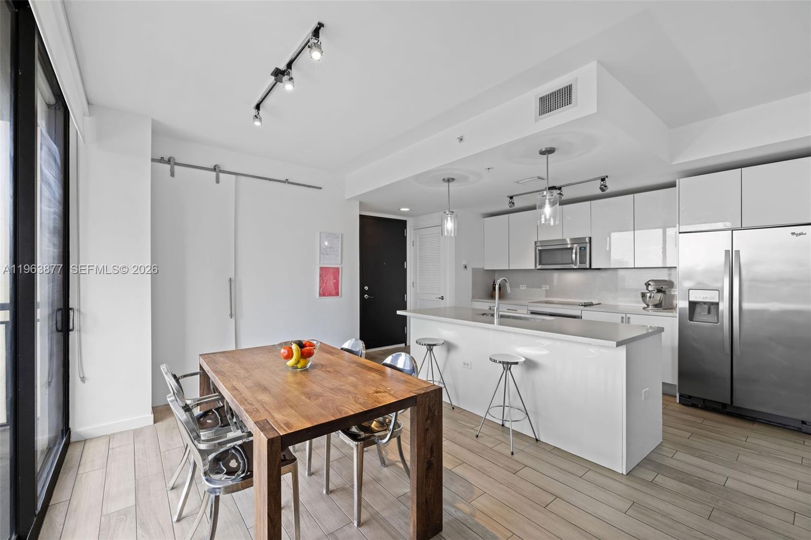 image Nine at Mary Brickell Village8