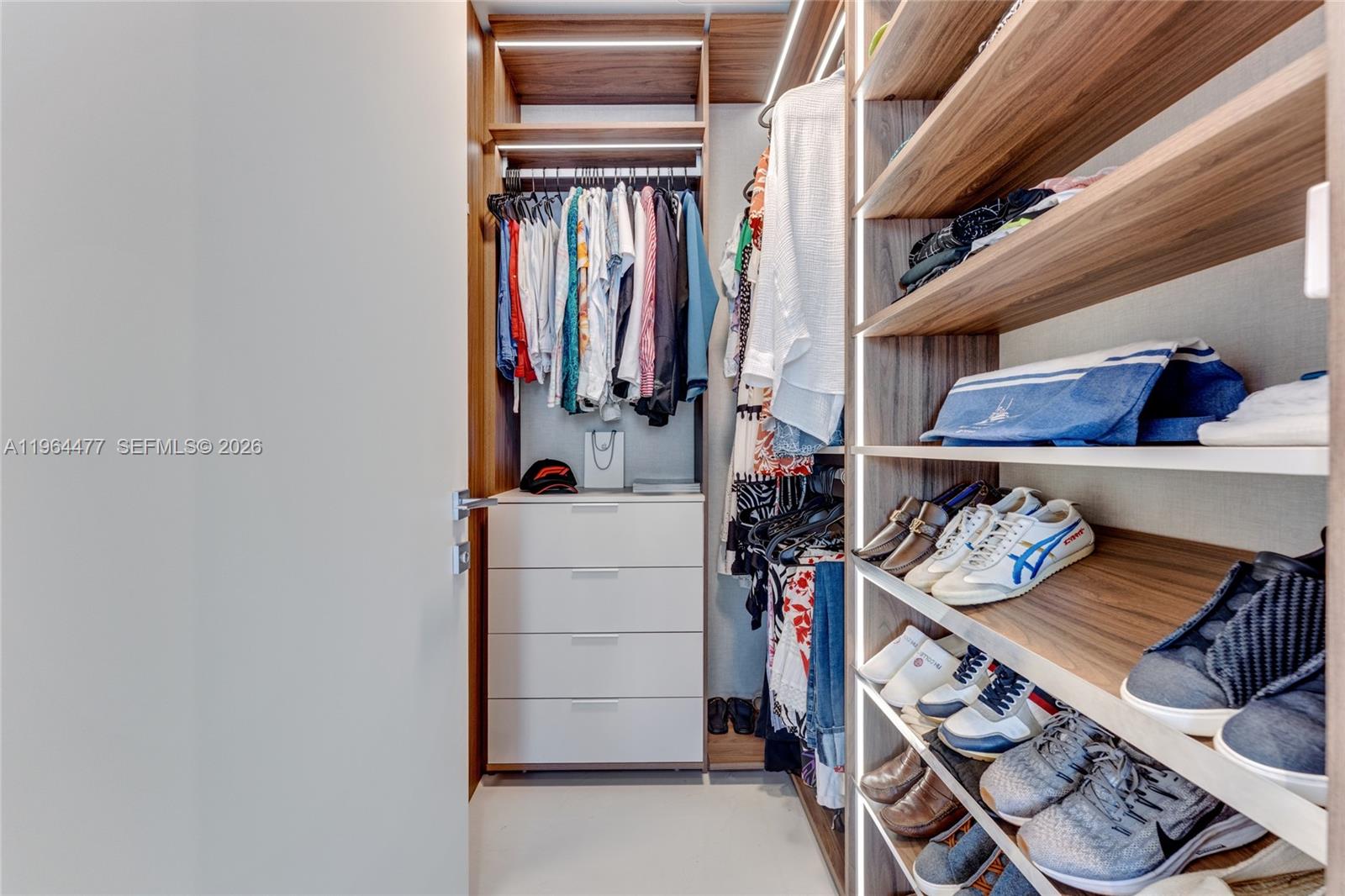 image Aston Martin Residences19