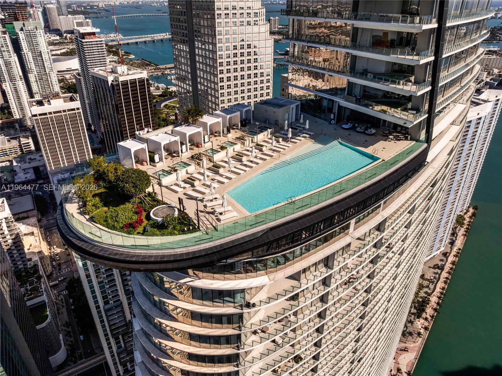 image Aston Martin Residences27