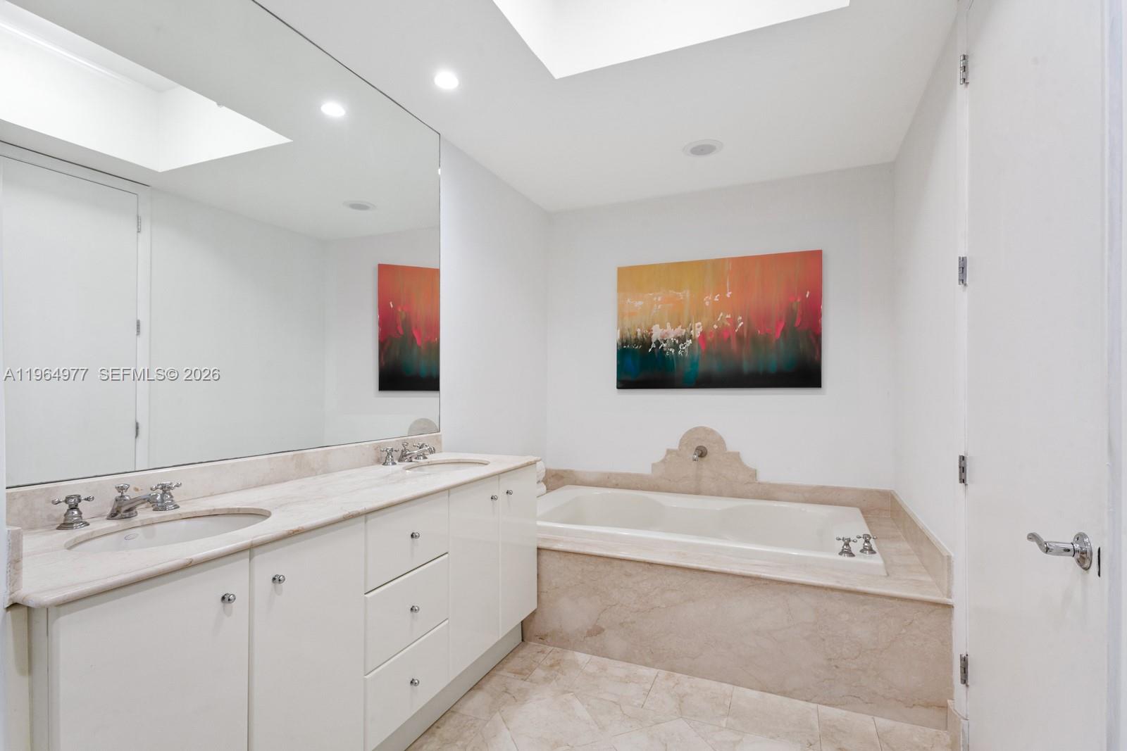 image Continuum South Beach South Tower7