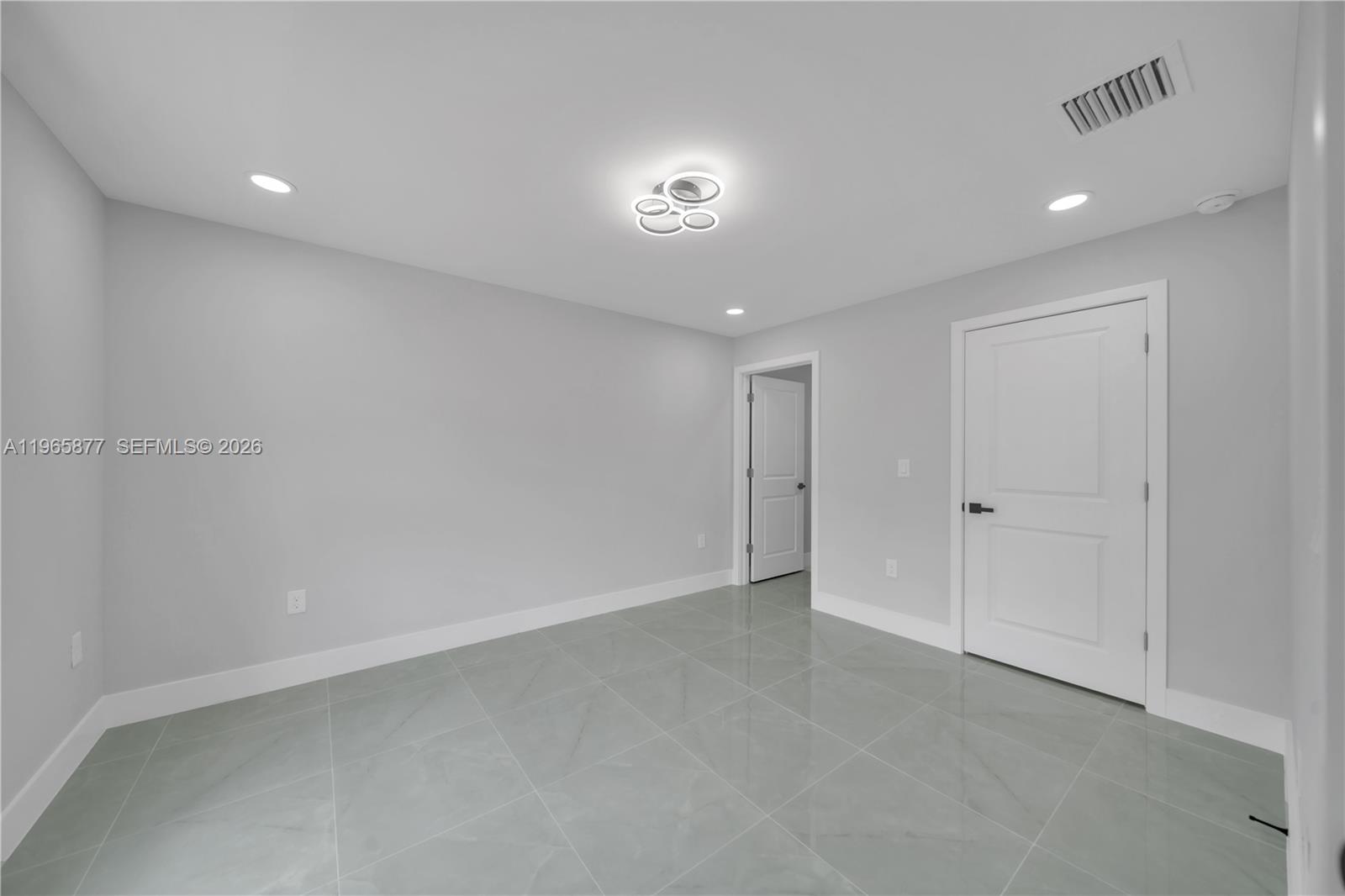 2801 42th St W Lehigh Acres, FL 33972