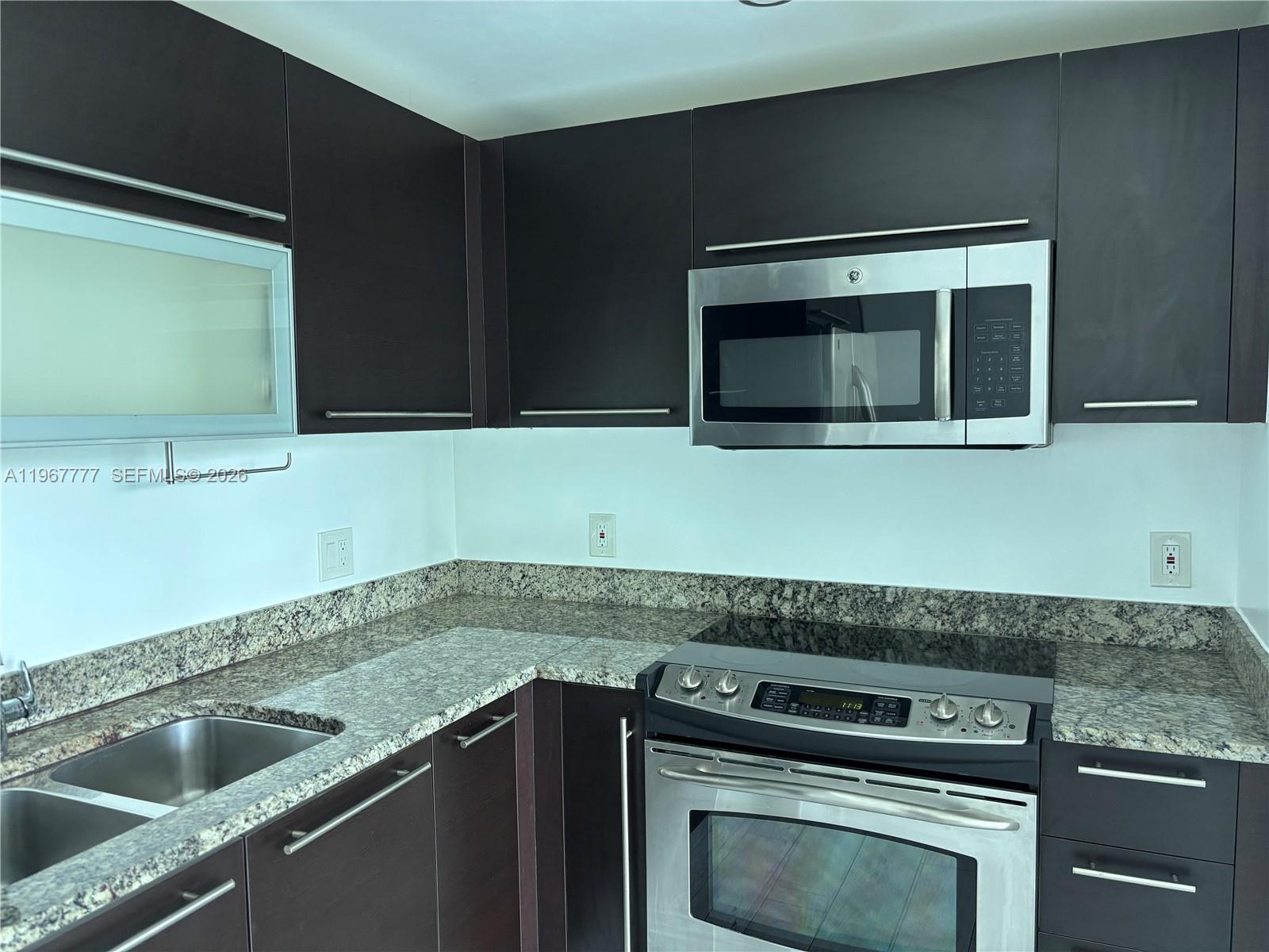 image The Plaza on Brickell East3