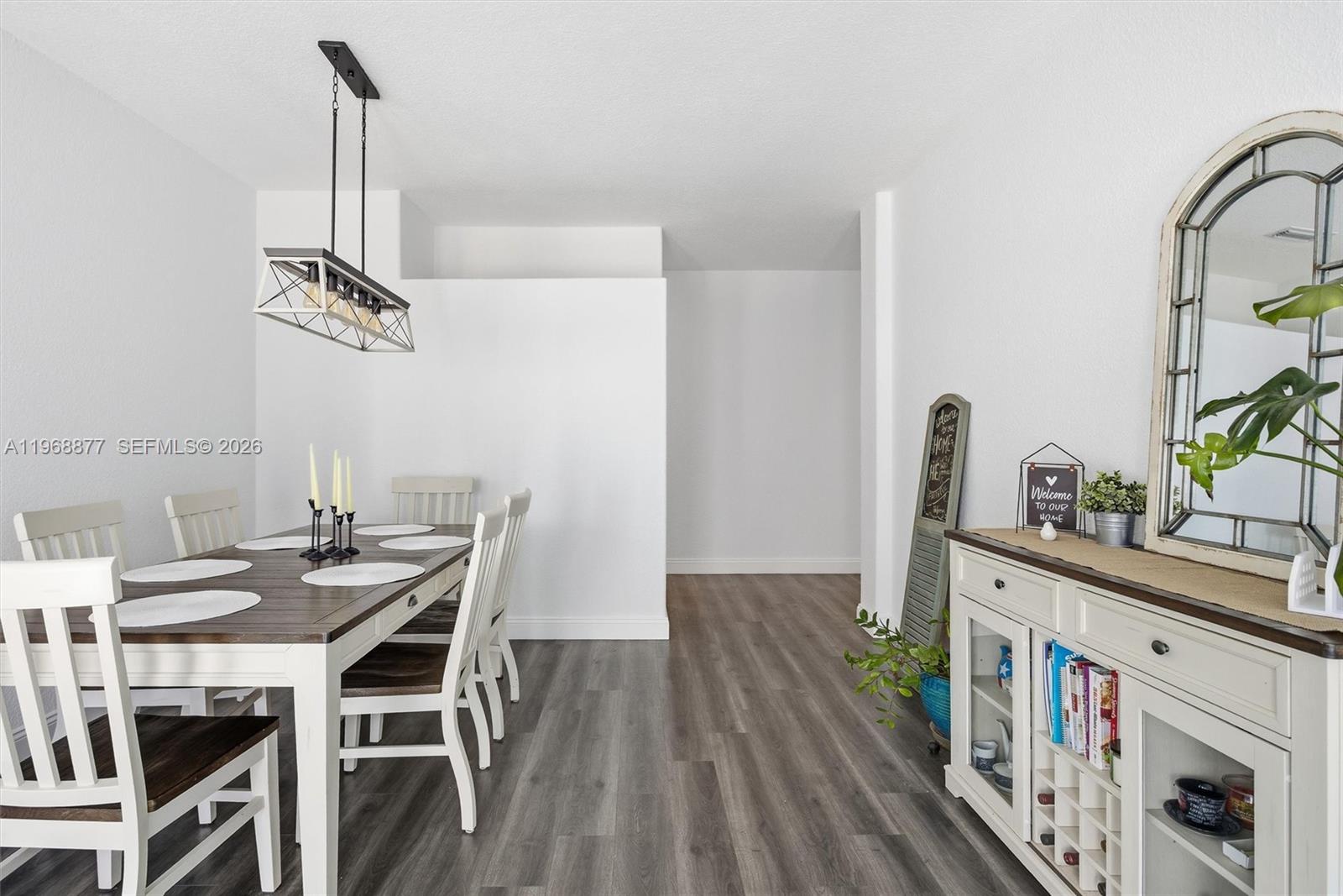 8725 NW 148th Ter Miami Lakes, FL 33018