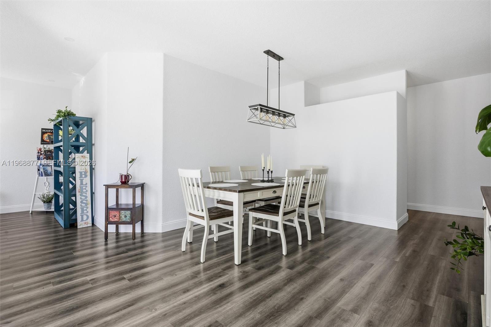 8725 NW 148th Ter Miami Lakes, FL 33018