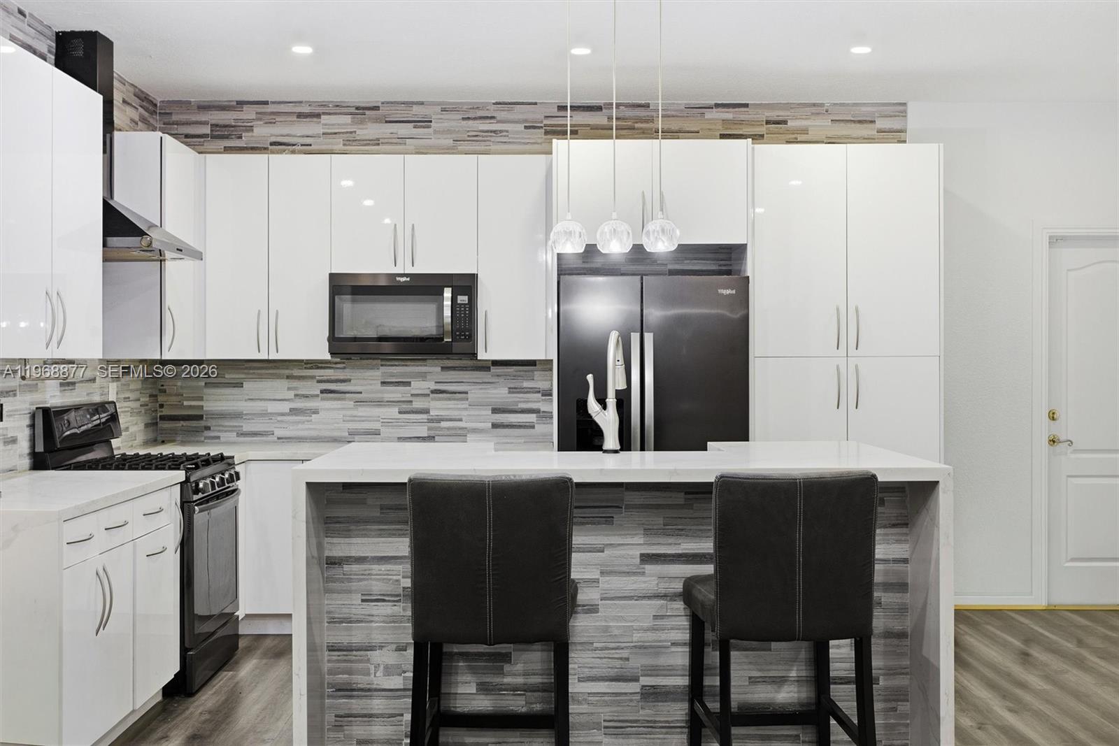 8725 NW 148th Ter Miami Lakes, FL 33018