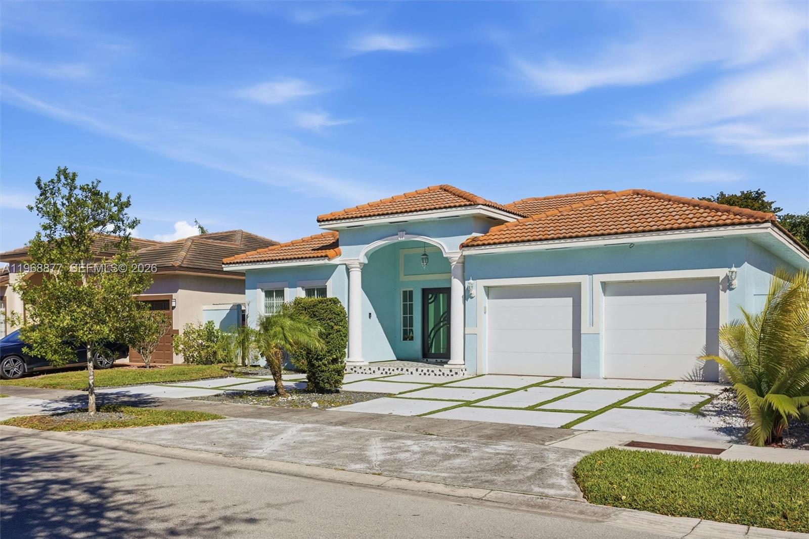 8725 NW 148th Ter Miami Lakes, FL 33018