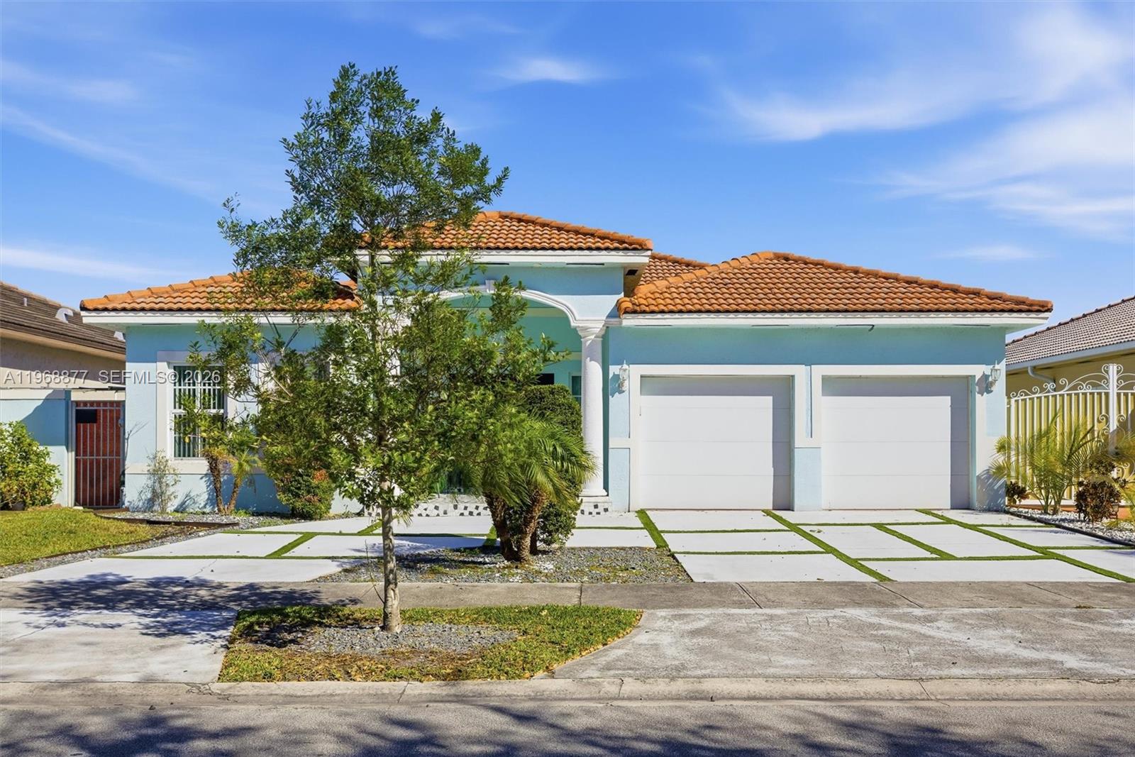 8725 NW 148th Ter Miami Lakes, FL 33018