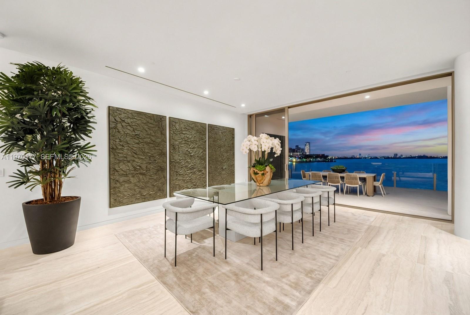 5 Grove Isle Dr #M204 Coconut Grove, FL 33133