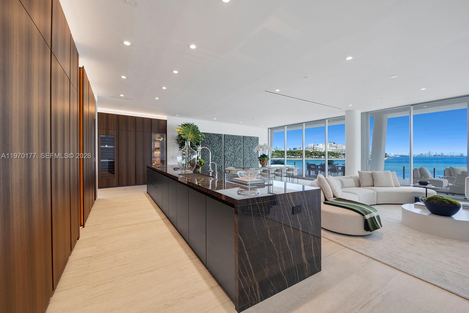 5 Grove Isle Dr #M204 Coconut Grove, FL 33133