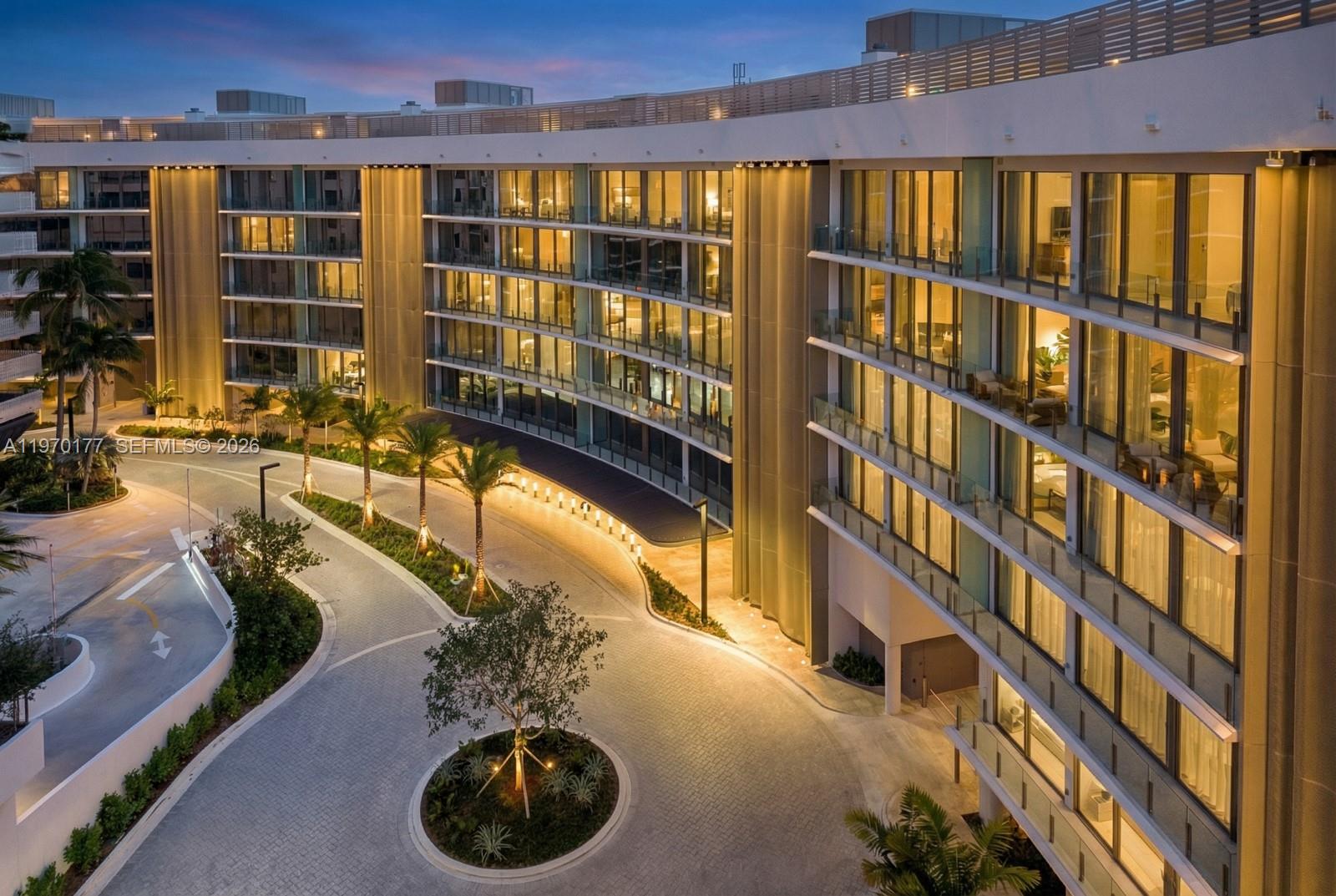 5 Grove Isle Dr #M204 Coconut Grove, FL 33133