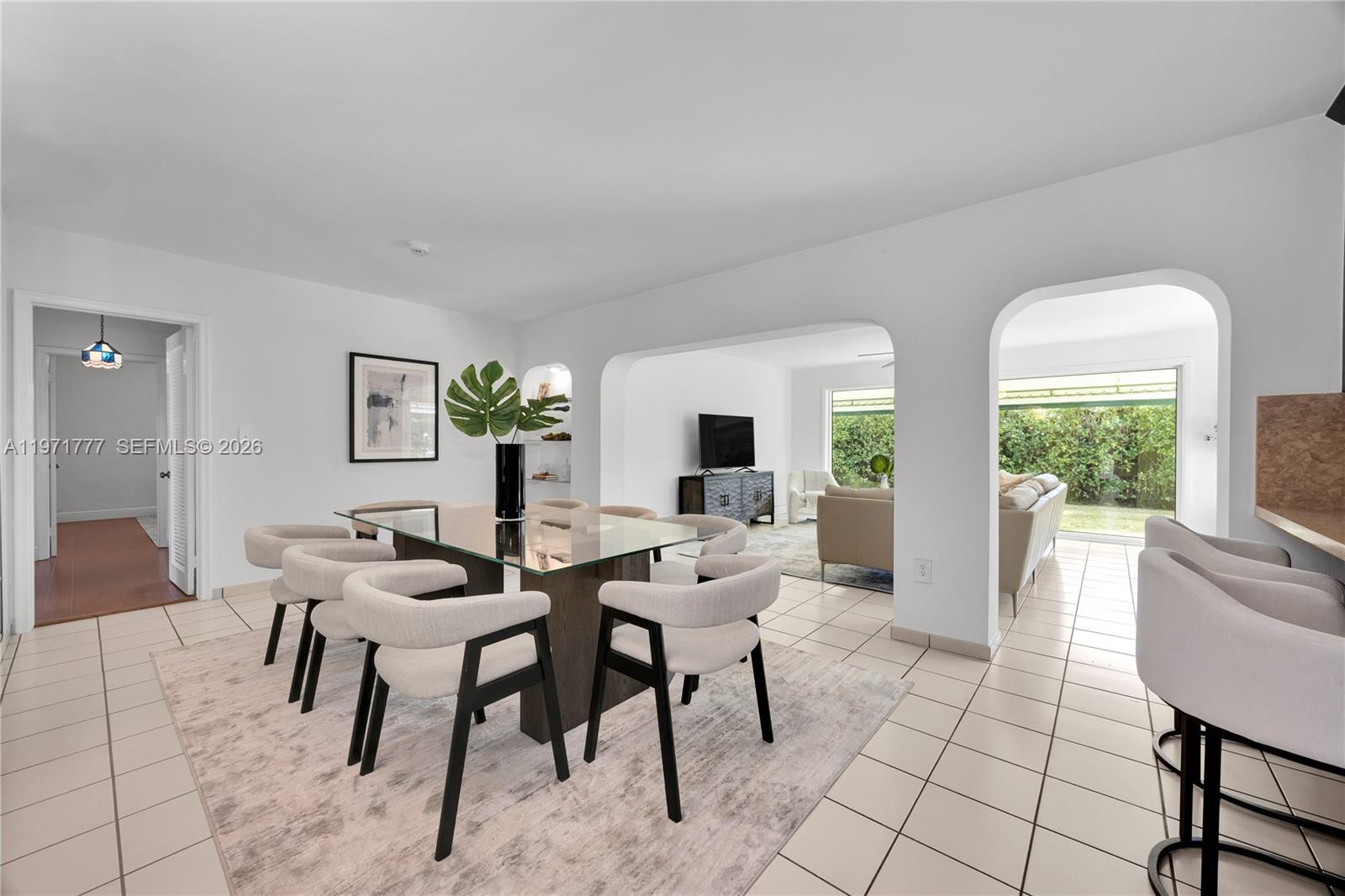 5680 SW 86th St Miami, FL 33143