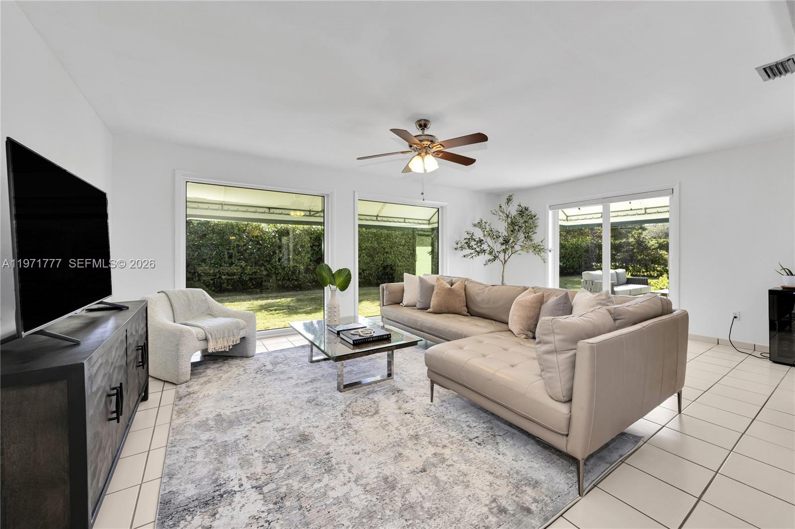 5680 SW 86th St Miami, FL 33143