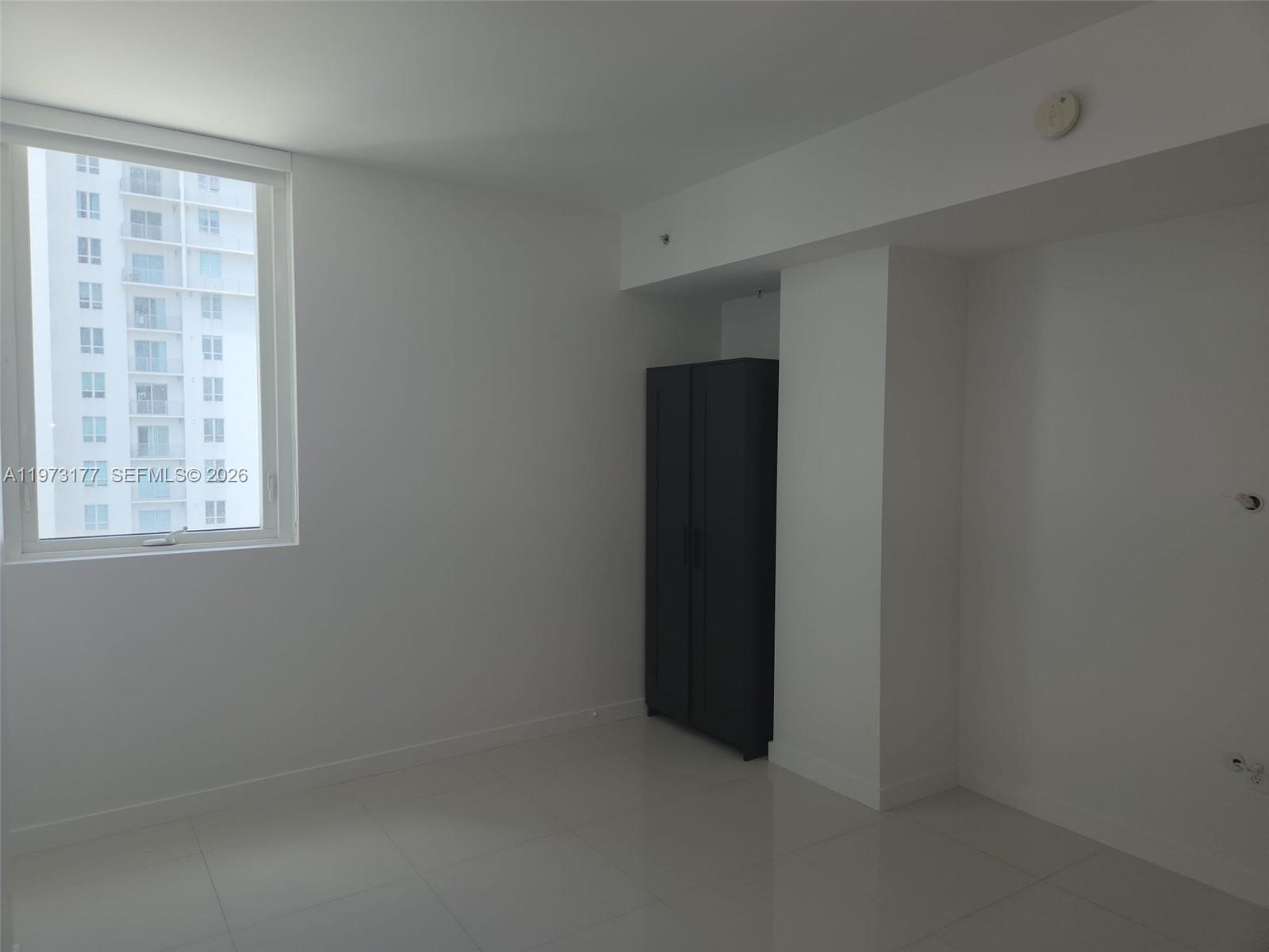 image Vizcayne North10