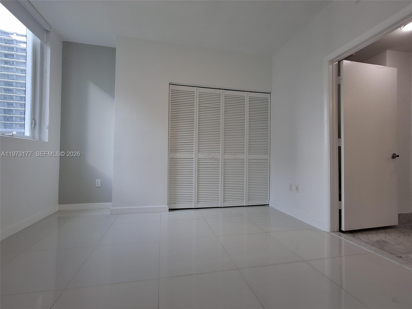 image Vizcayne North19