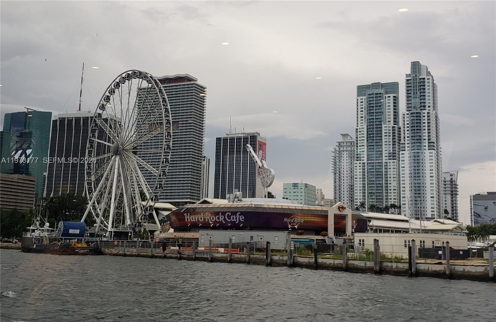 image Vizcayne North25