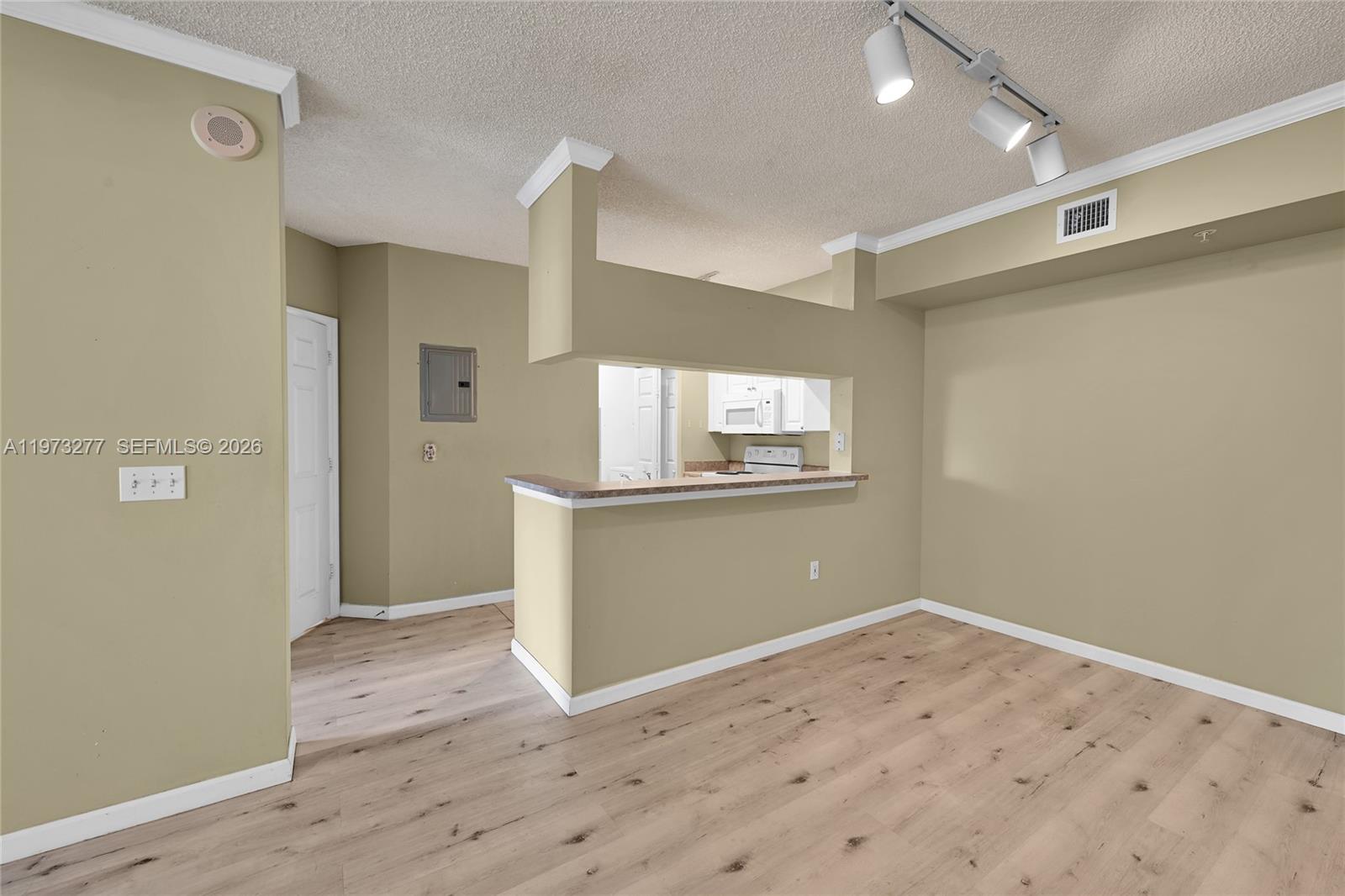 image Porto Bellagio Condo10