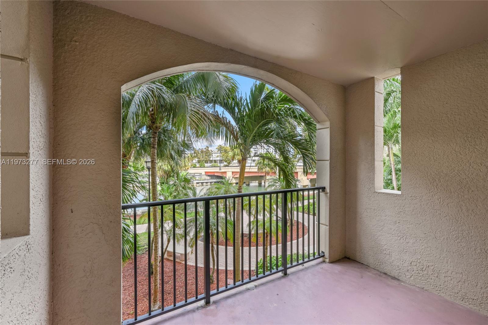 image Porto Bellagio Condo12