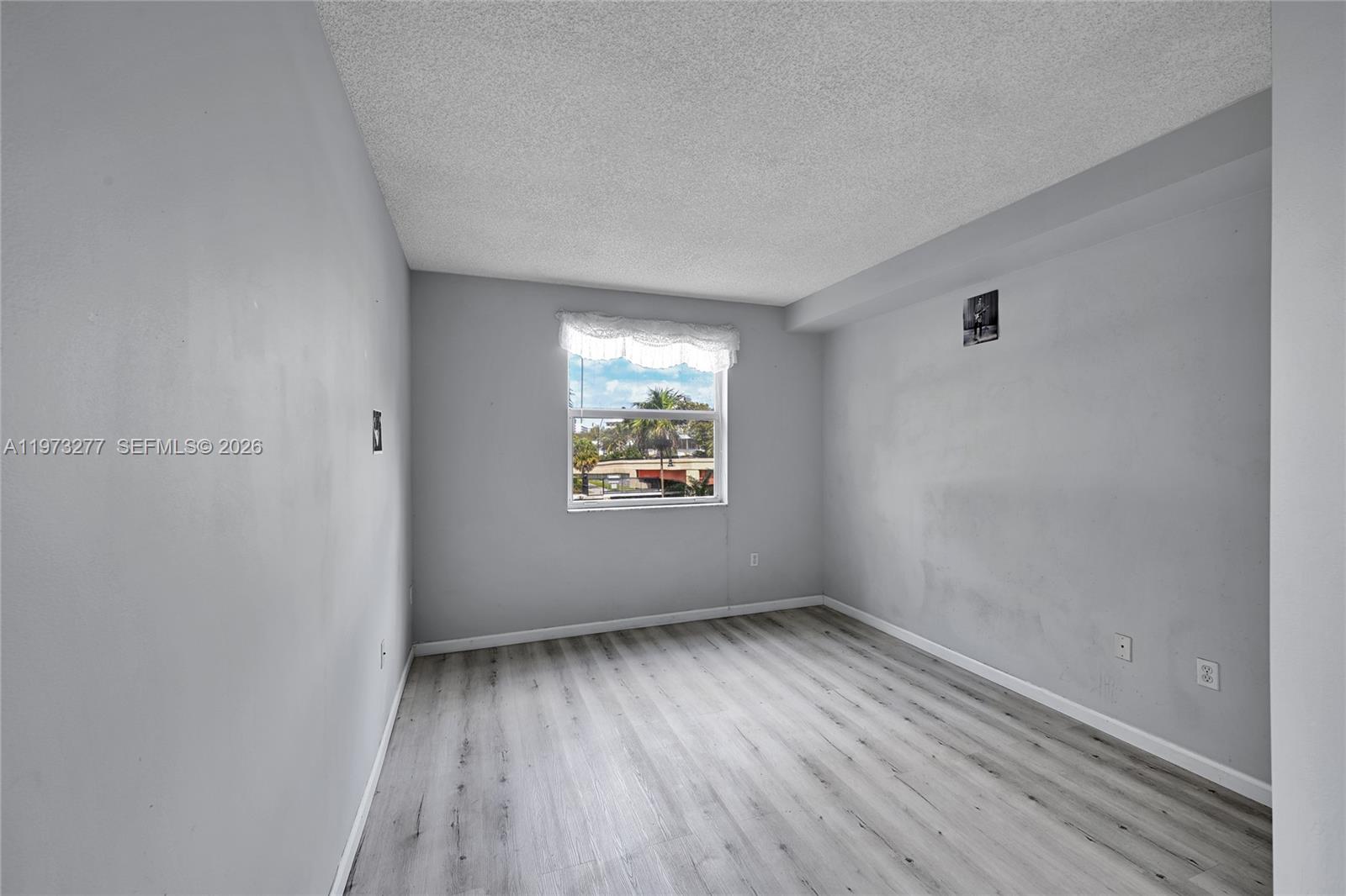 image Porto Bellagio Condo16