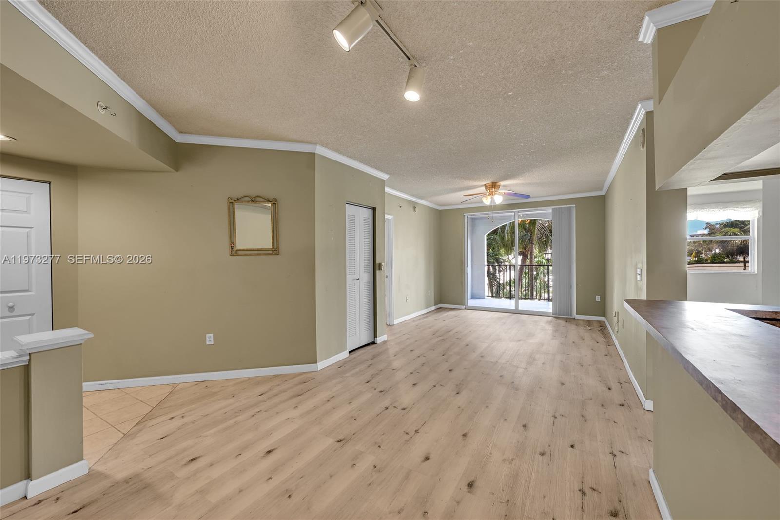 image Porto Bellagio Condo4