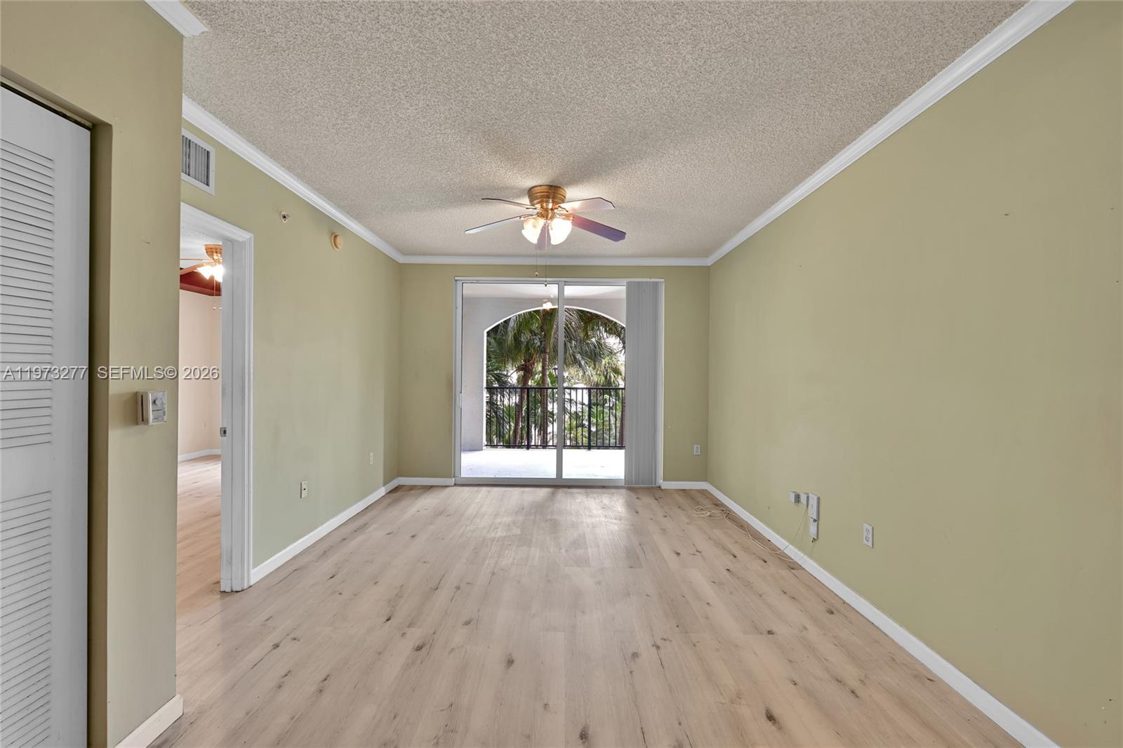 image Porto Bellagio Condo7