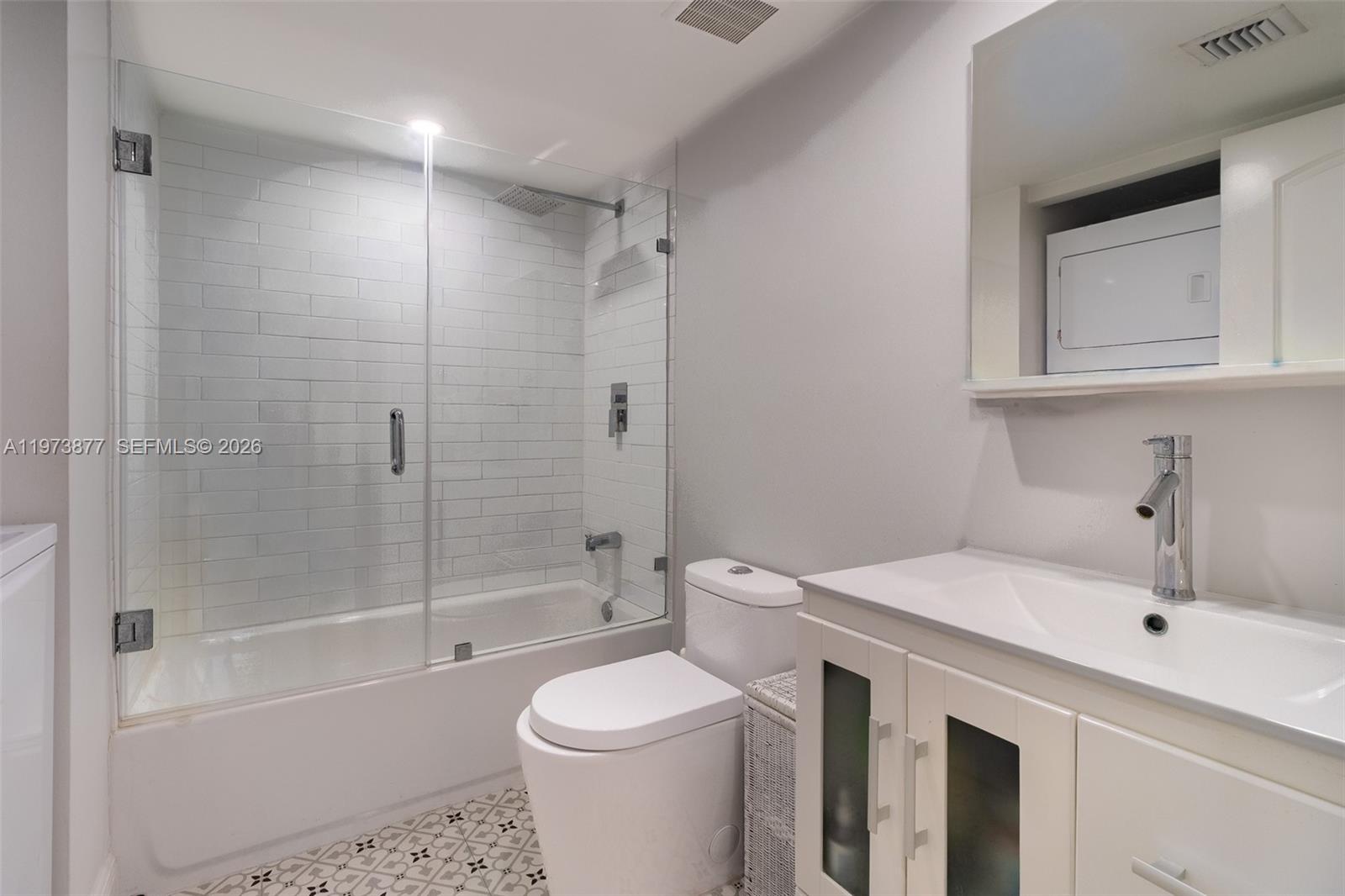 520 Brickell Key Dr #A1007 Miami, FL 33131