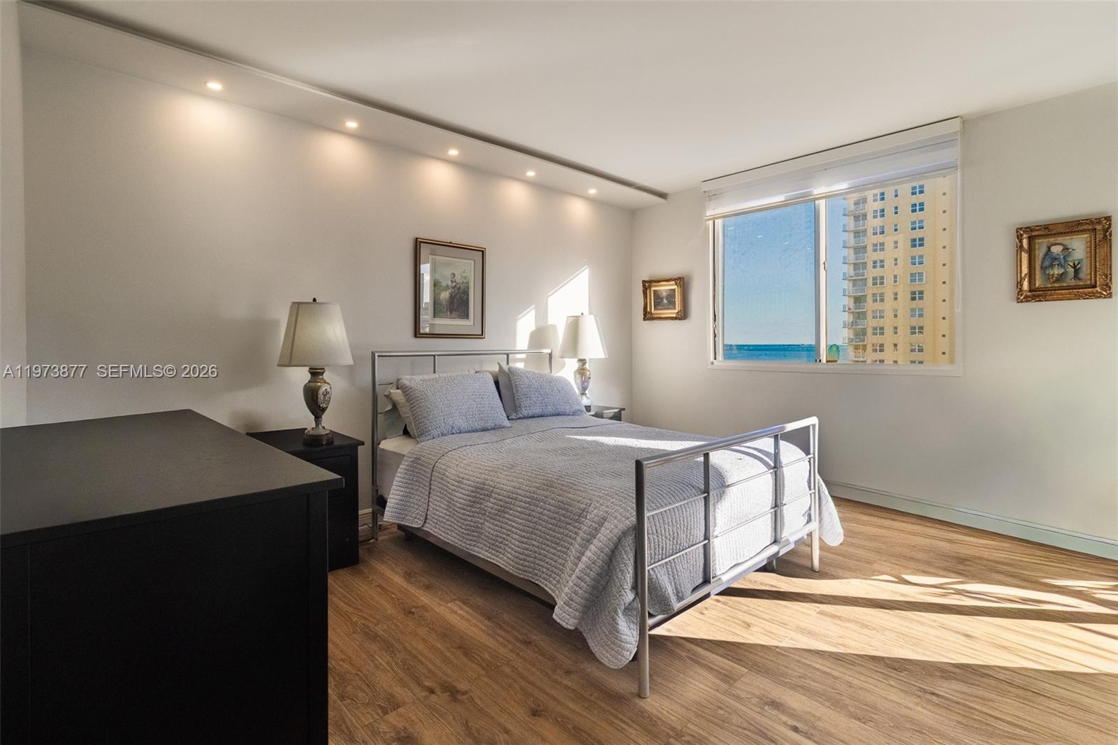 520 Brickell Key Dr #A1007 Miami, FL 33131