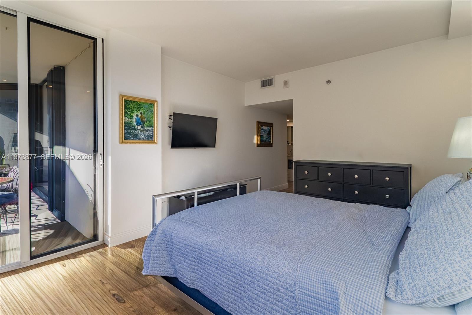 520 Brickell Key Dr #A1007 Miami, FL 33131