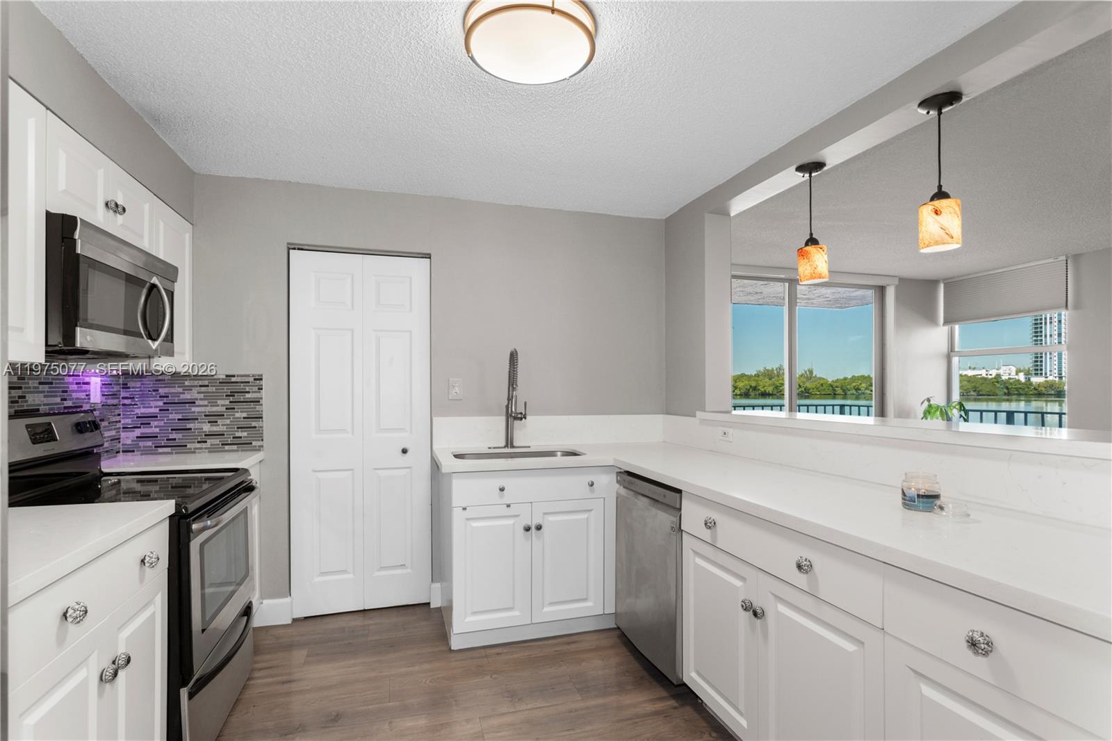 16558 NE 26th Ave #2G North Miami Beach, FL 33160