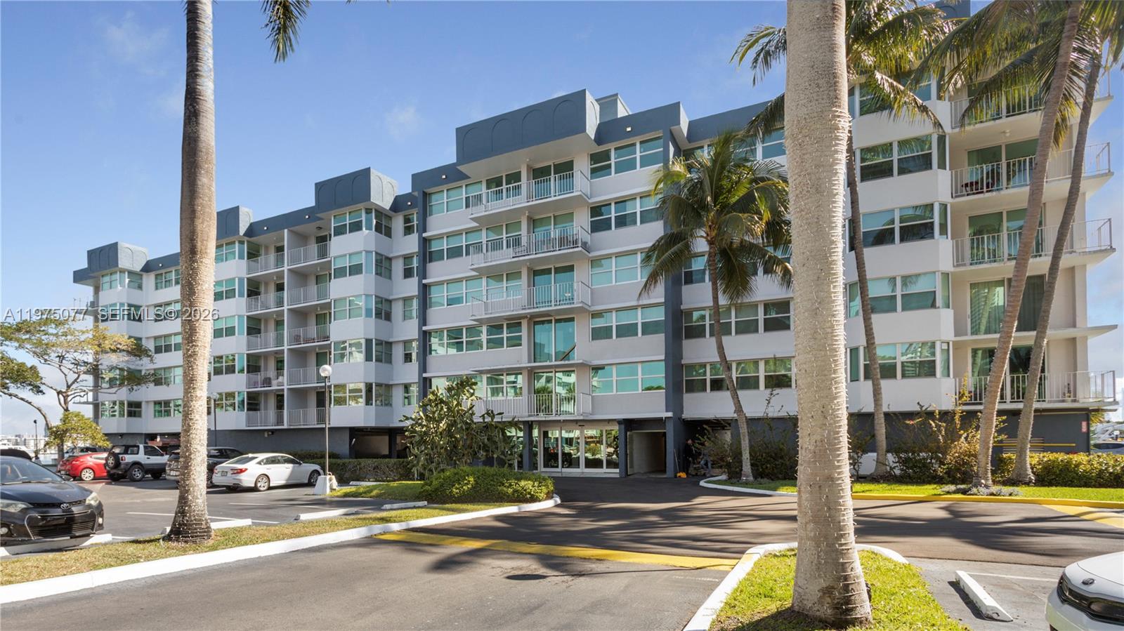 16558 NE 26th Ave #2G North Miami Beach, FL 33160