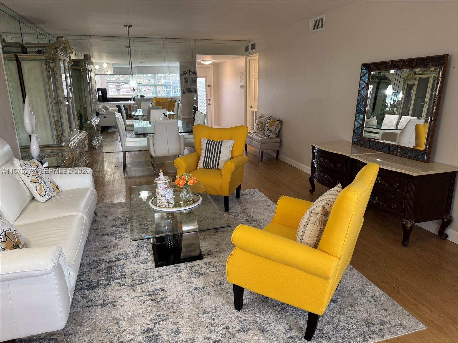 9310 Sunrise Lks Blvd #304 Sunrise, FL 33322