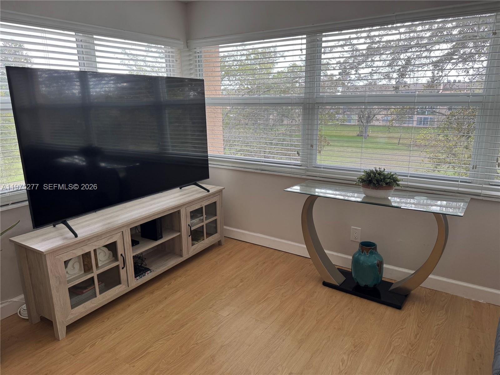 9310 Sunrise Lks Blvd #304 Sunrise, FL 33322