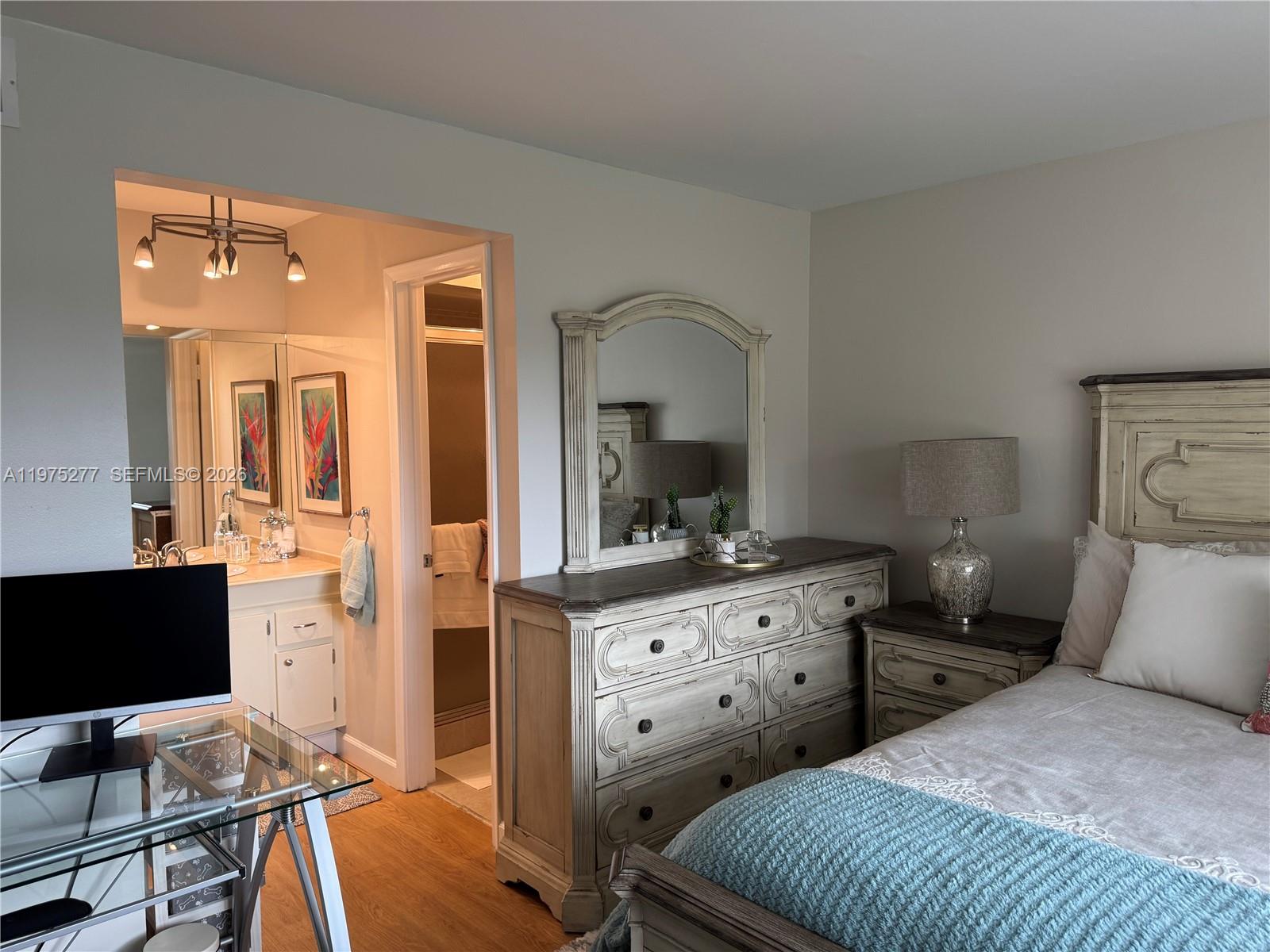 9310 Sunrise Lks Blvd #304 Sunrise, FL 33322