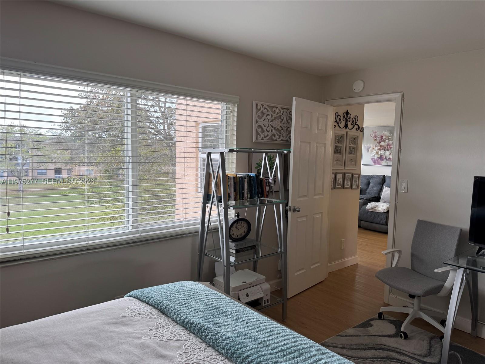 9310 Sunrise Lks Blvd #304 Sunrise, FL 33322