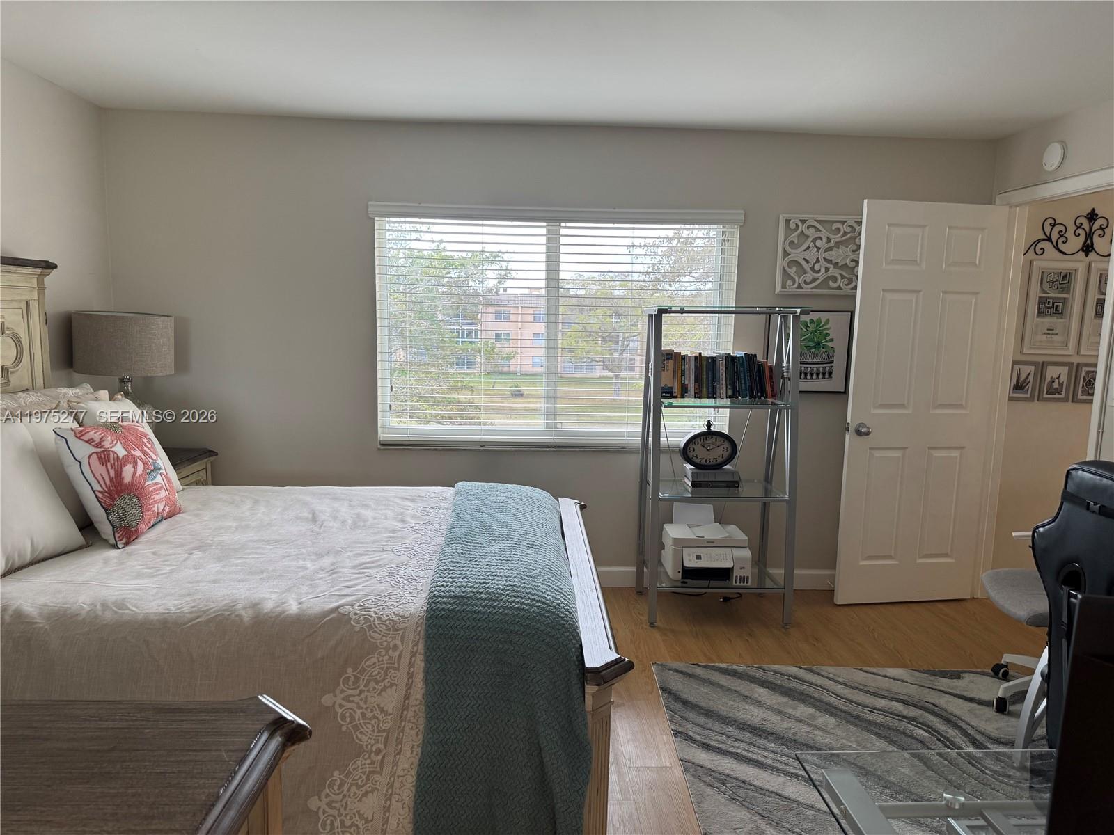 9310 Sunrise Lks Blvd #304 Sunrise, FL 33322